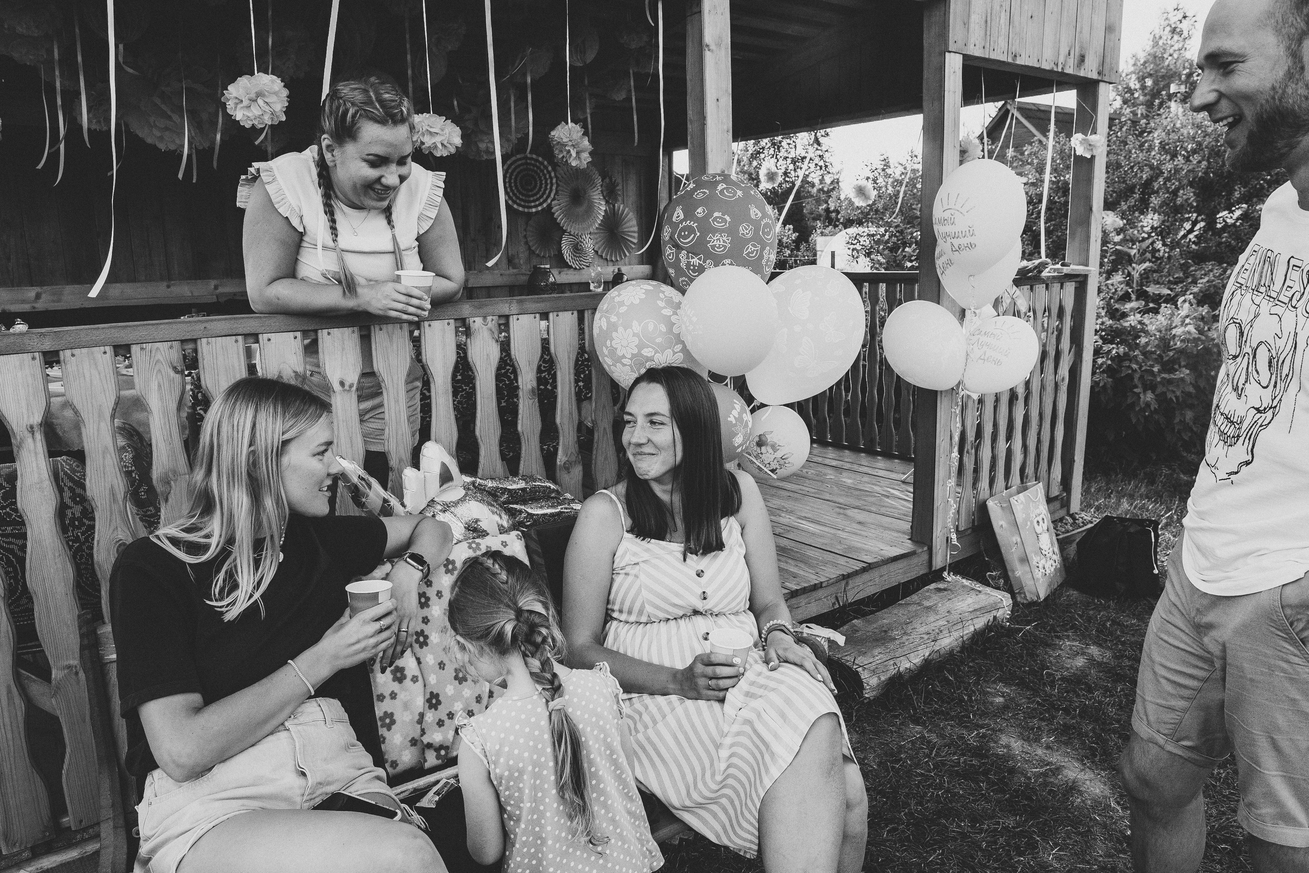 Ульяше 5 лет. Дачный деньрожденский день. Семейный фотограф, фотограф родов, репортажей фотограф в Санкт-Петербу