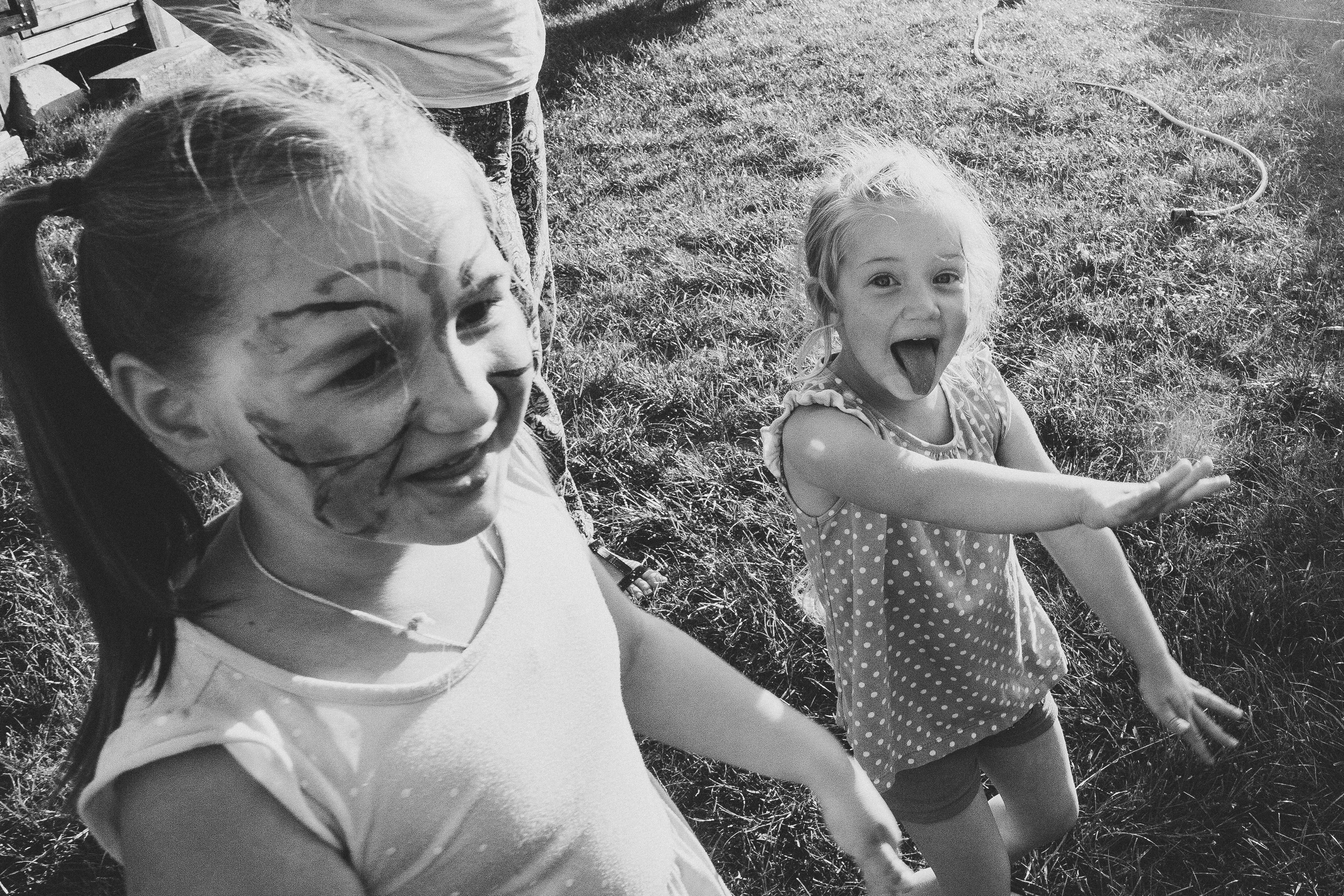 Ульяше 5 лет. Дачный деньрожденский день. Семейный фотограф, фотограф родов, репортажей фотограф в Санкт-Петербу