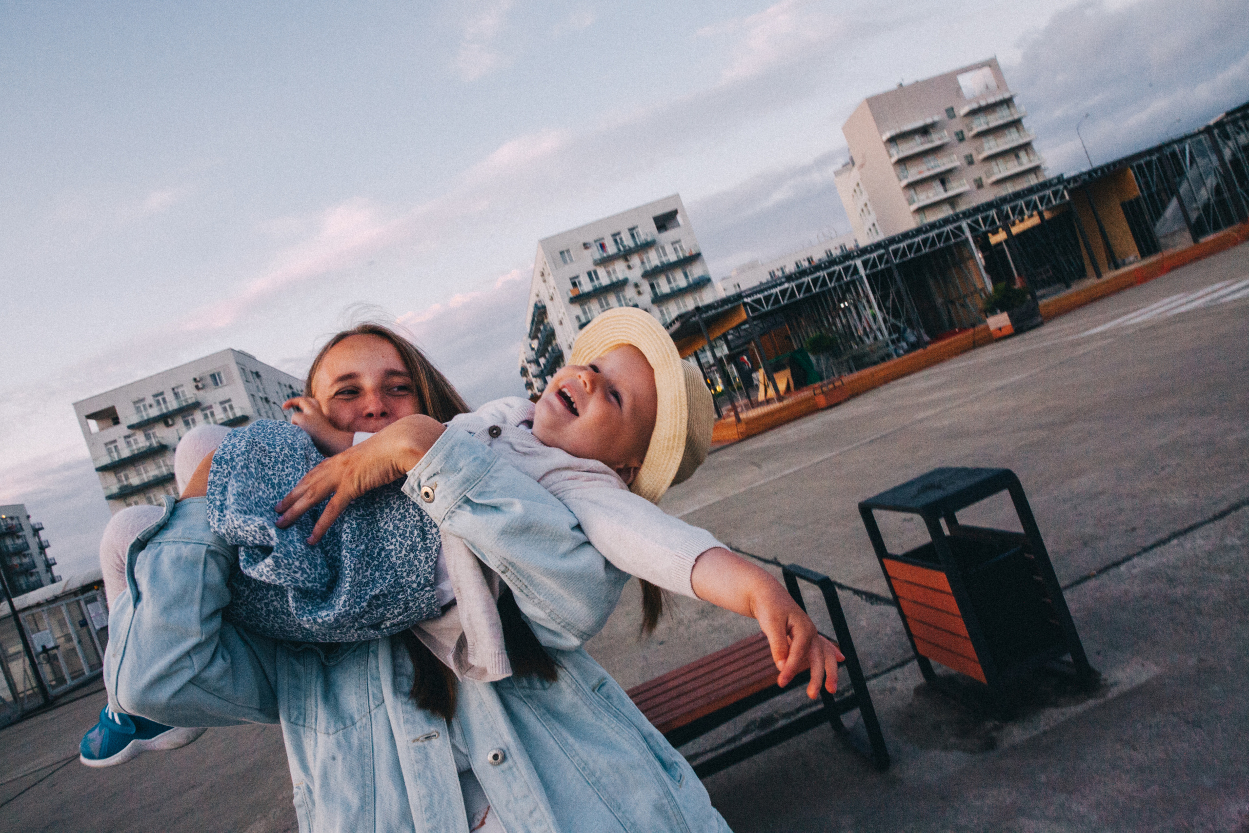 Вася, Маша, Соня. Отпуск в Адлере. Семейный фотограф, фотограф родов, репортажей фотограф в Санкт-Петербу