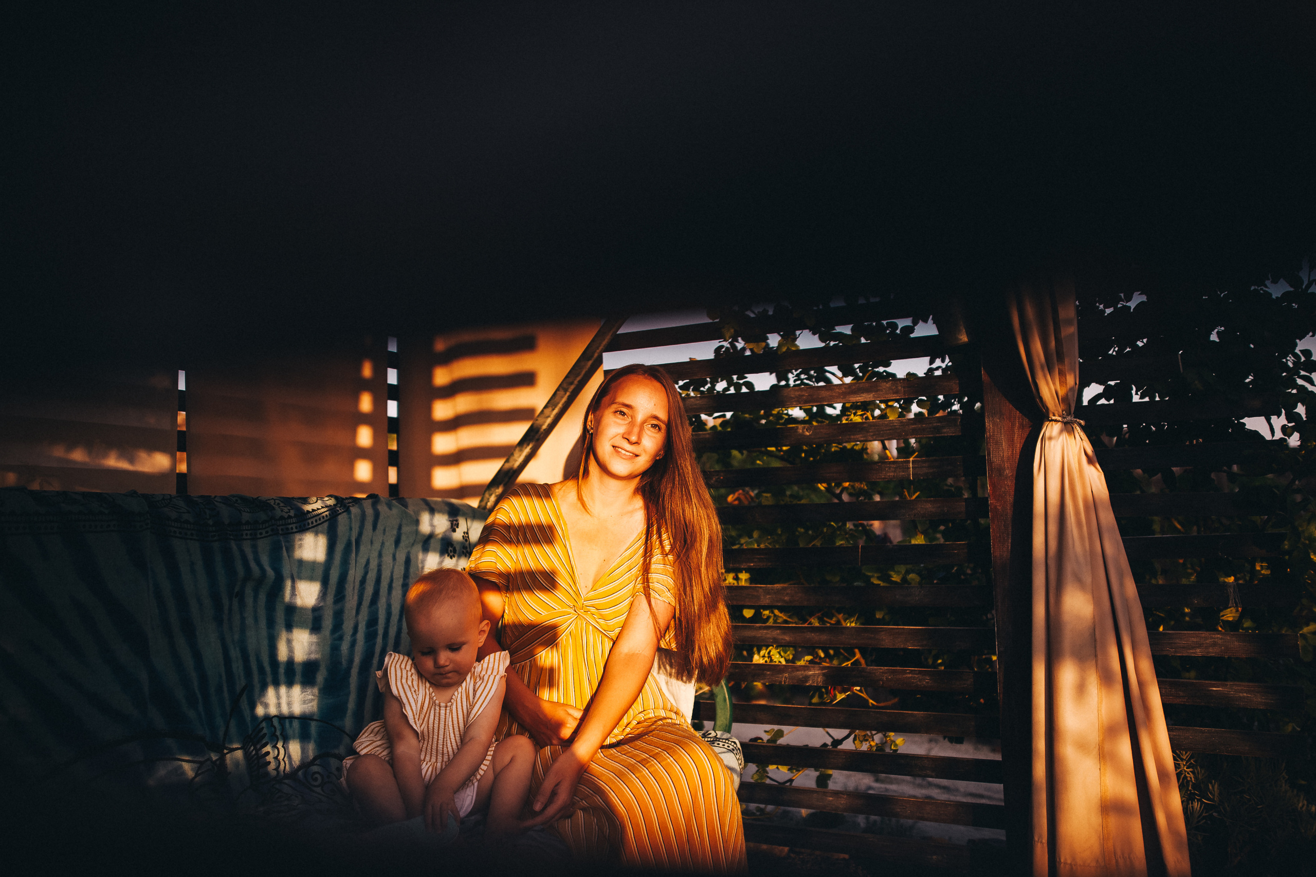 Маша и Соня. Отпуск в Крыму. Семейный фотограф, фотограф родов, репортажей фотограф в Санкт-Петербу