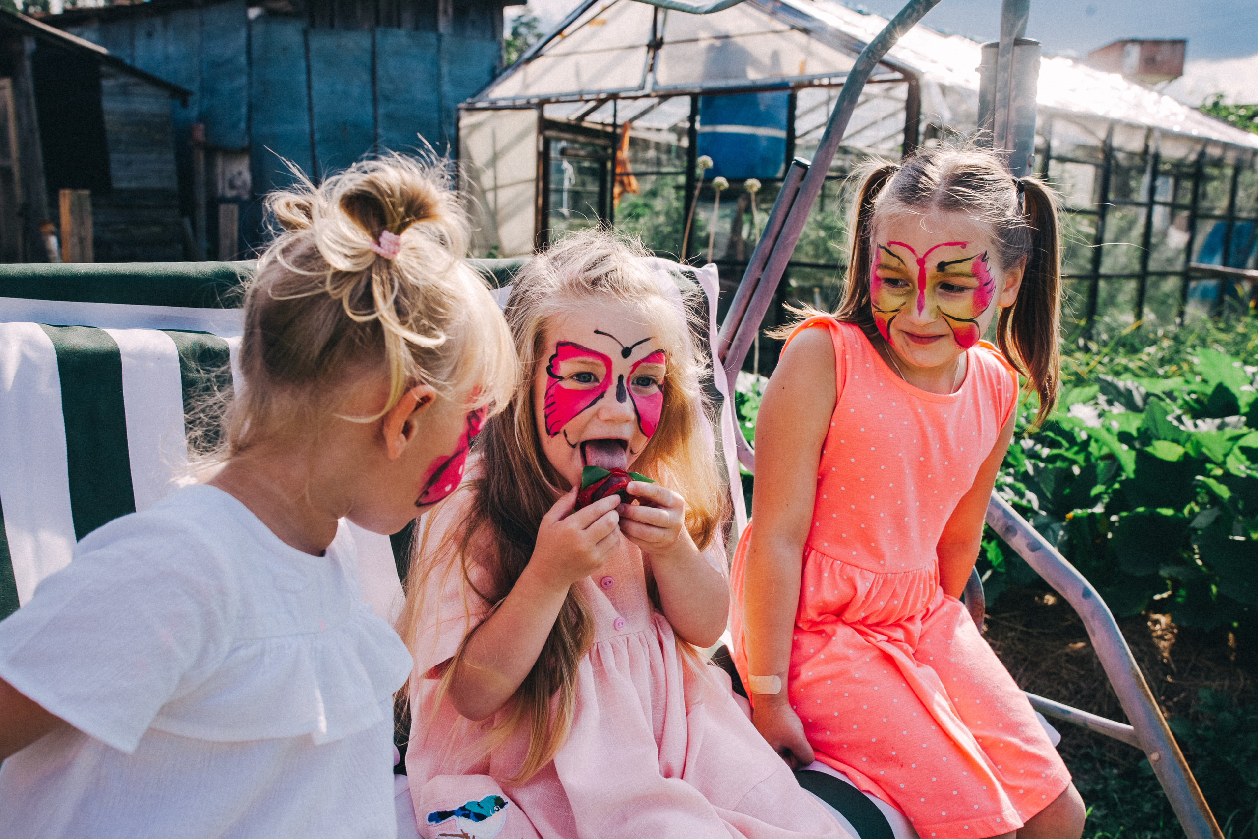 Ульяше 5 лет. Дачный деньрожденский день. Семейный фотограф, фотограф родов, репортажей фотограф в Санкт-Петербу