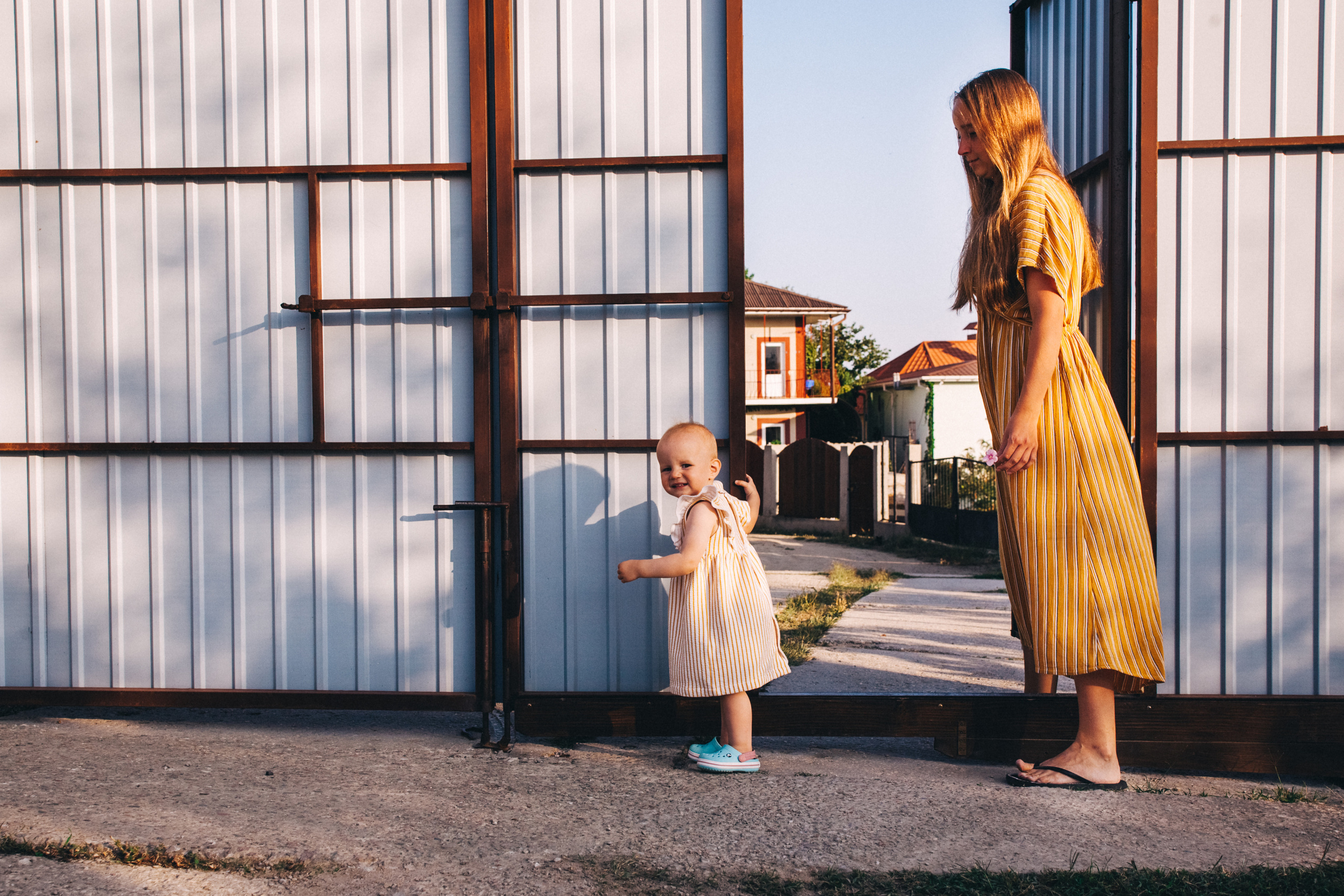 Маша и Соня. Отпуск в Крыму. Семейный фотограф, фотограф родов, репортажей фотограф в Санкт-Петербу