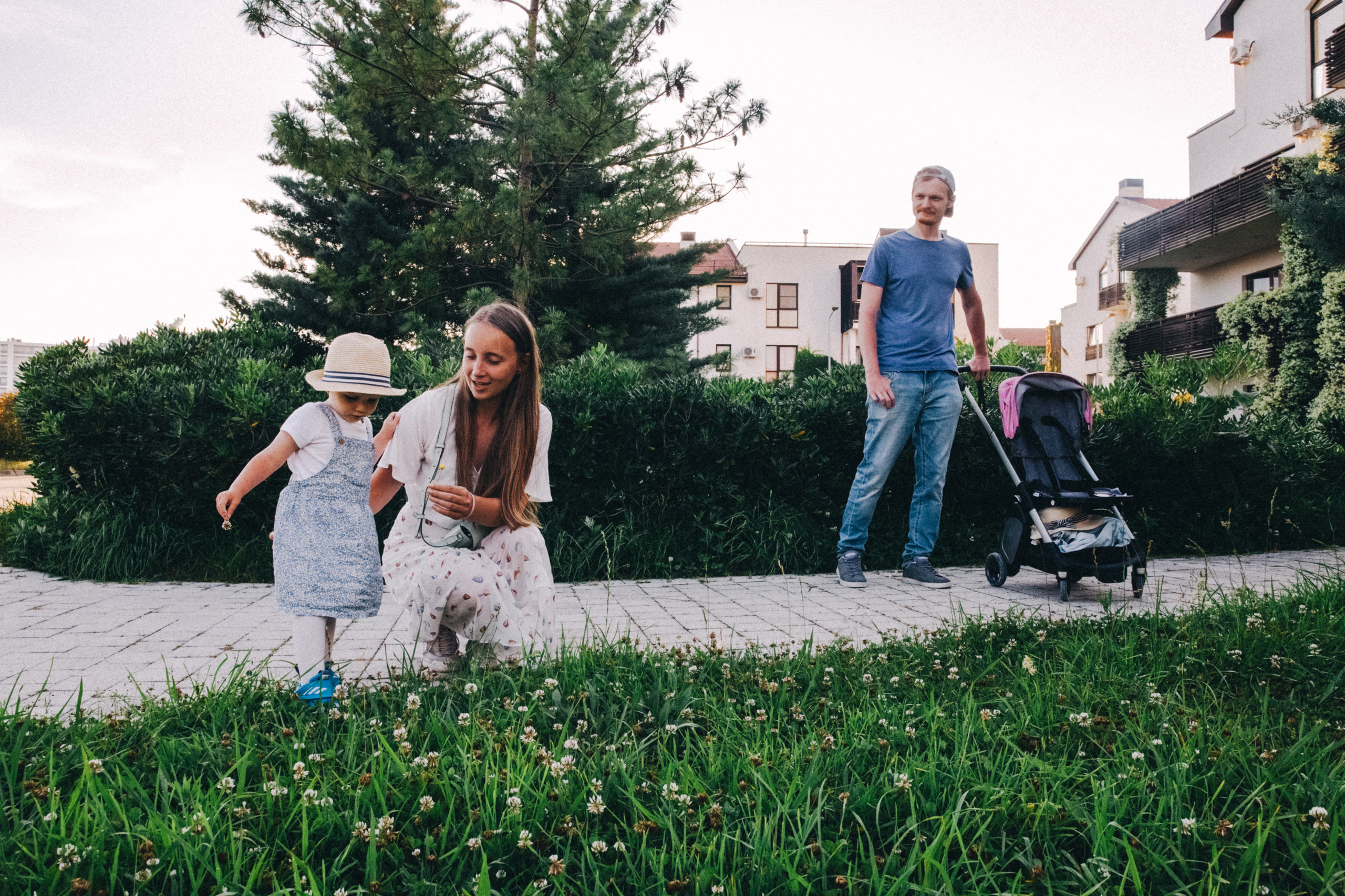 Вася, Маша, Соня. Отпуск в Адлере. Семейный фотограф, фотограф родов, репортажей фотограф в Санкт-Петербу