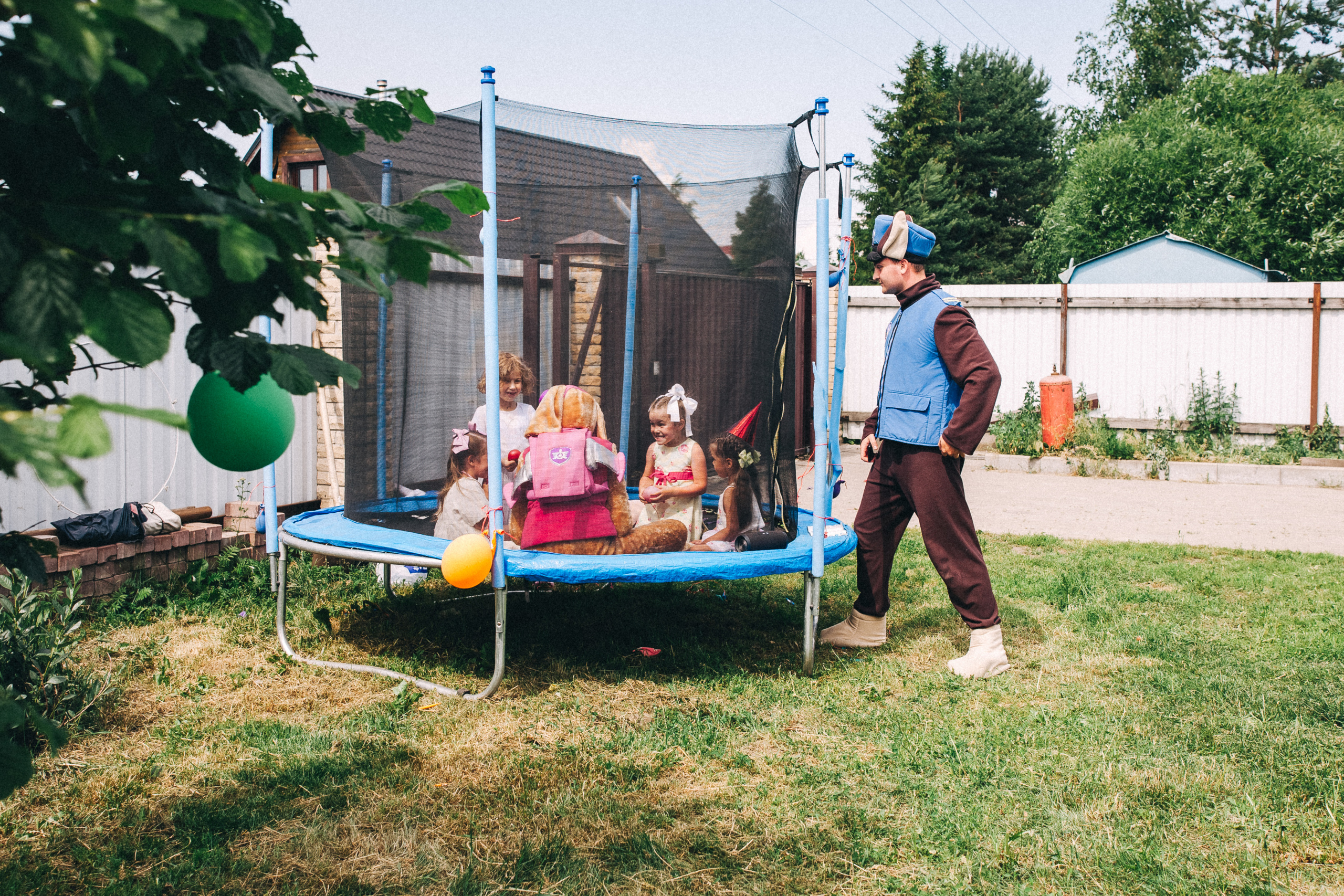 Есении 5 лет. ДР на даче. Семейный фотограф, фотограф родов, репортажей фотограф в Санкт-Петербу