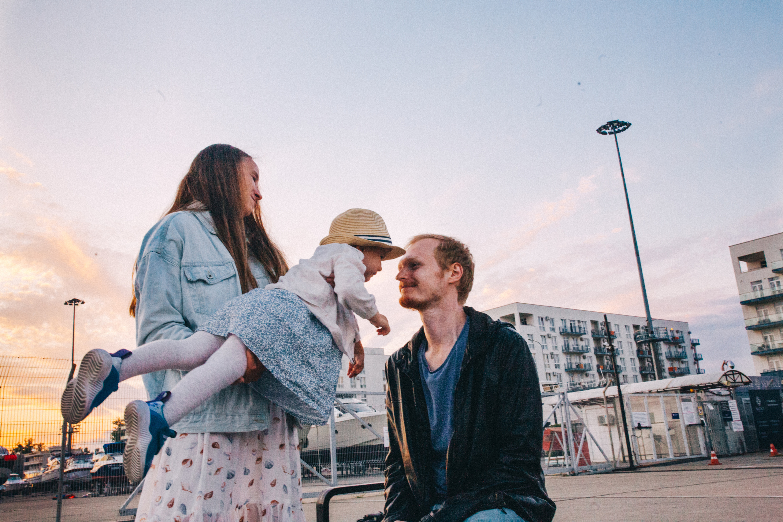 Вася, Маша, Соня. Отпуск в Адлере. Семейный фотограф, фотограф родов, репортажей фотограф в Санкт-Петербу