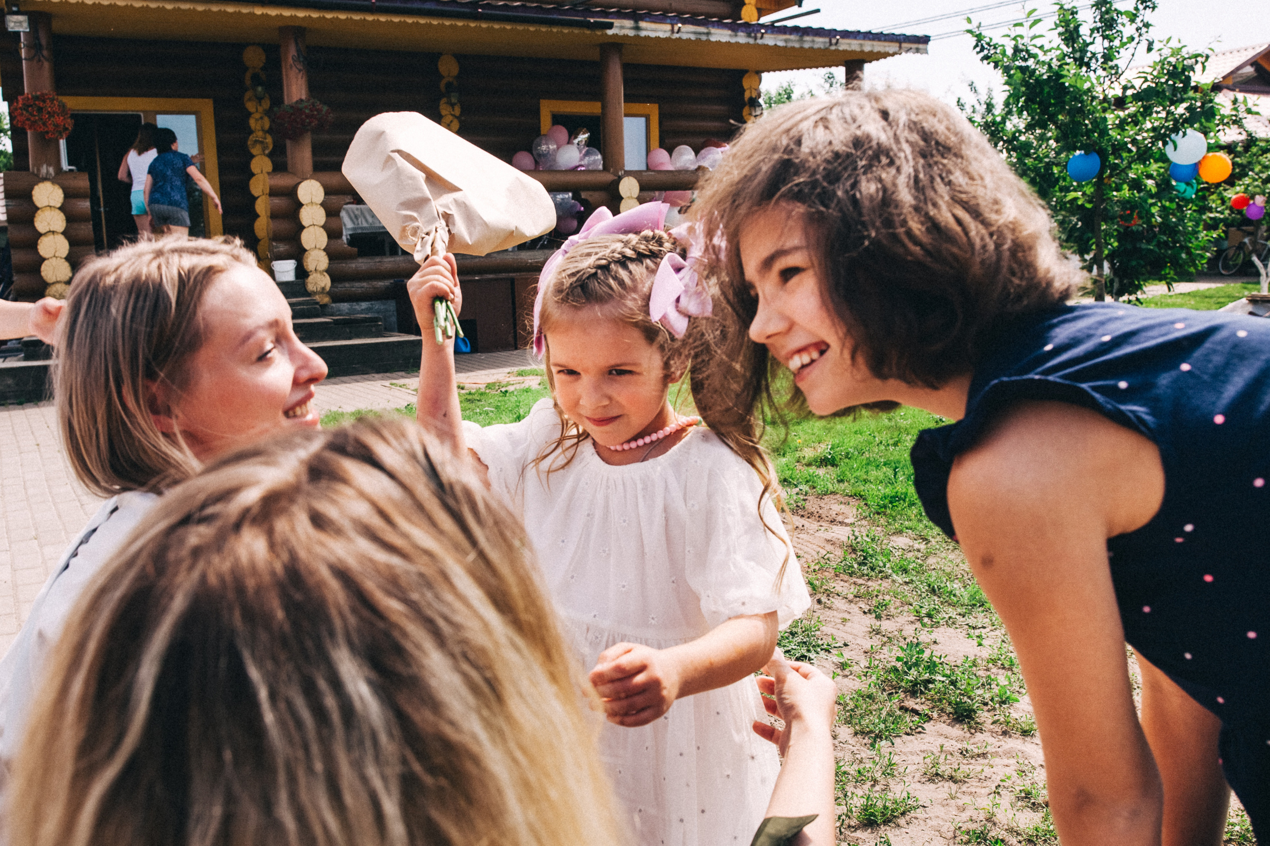 Есении 5 лет. ДР на даче. Семейный фотограф, фотограф родов, репортажей фотограф в Санкт-Петербу