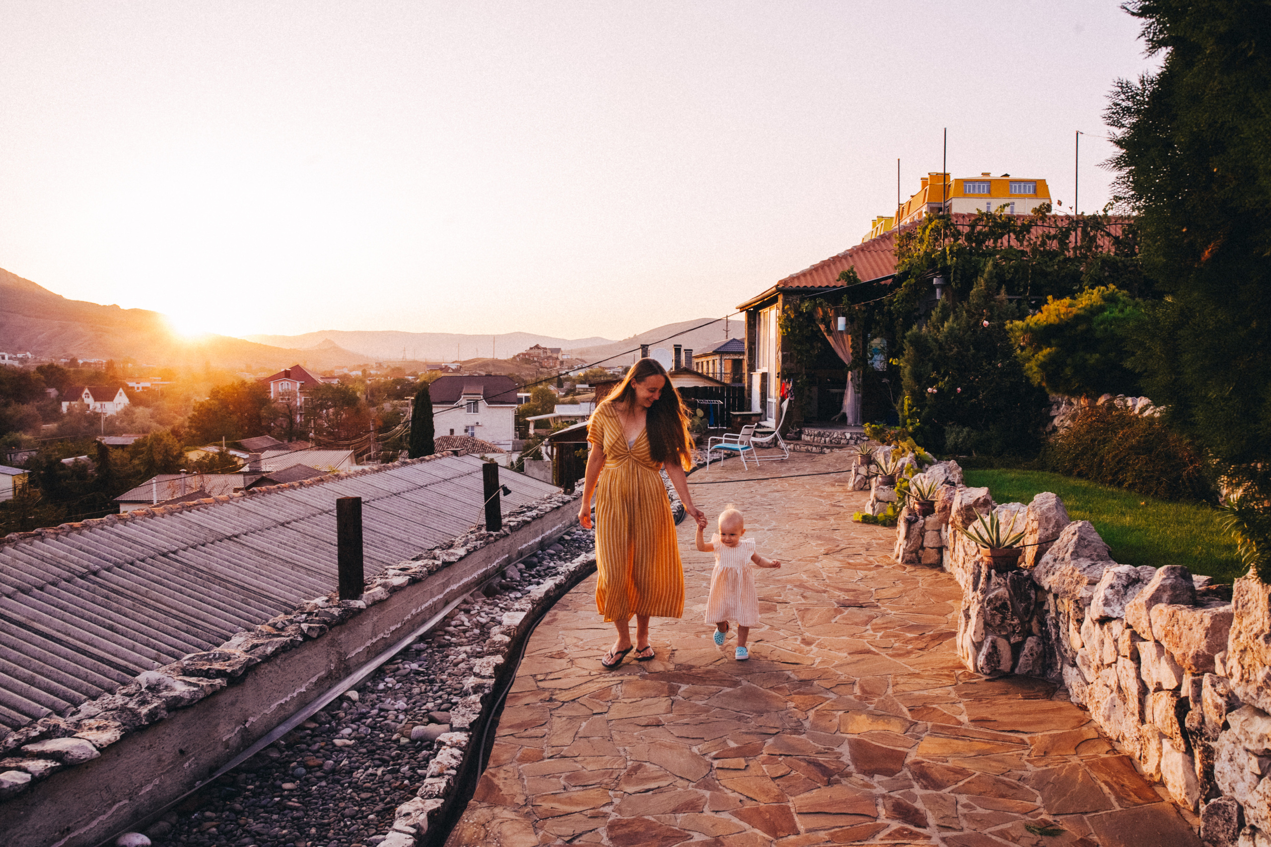 Маша и Соня. Отпуск в Крыму. Семейный фотограф, фотограф родов, репортажей фотограф в Санкт-Петербу