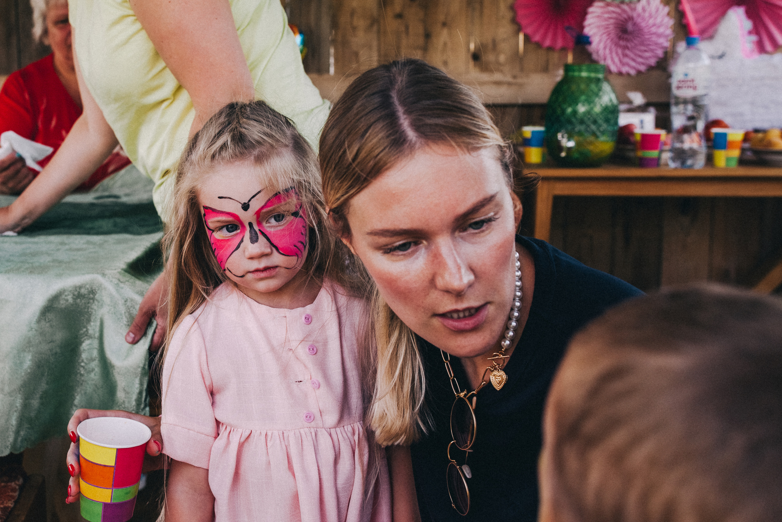 Ульяше 5 лет. Дачный деньрожденский день. Семейный фотограф, фотограф родов, репортажей фотограф в Санкт-Петербу