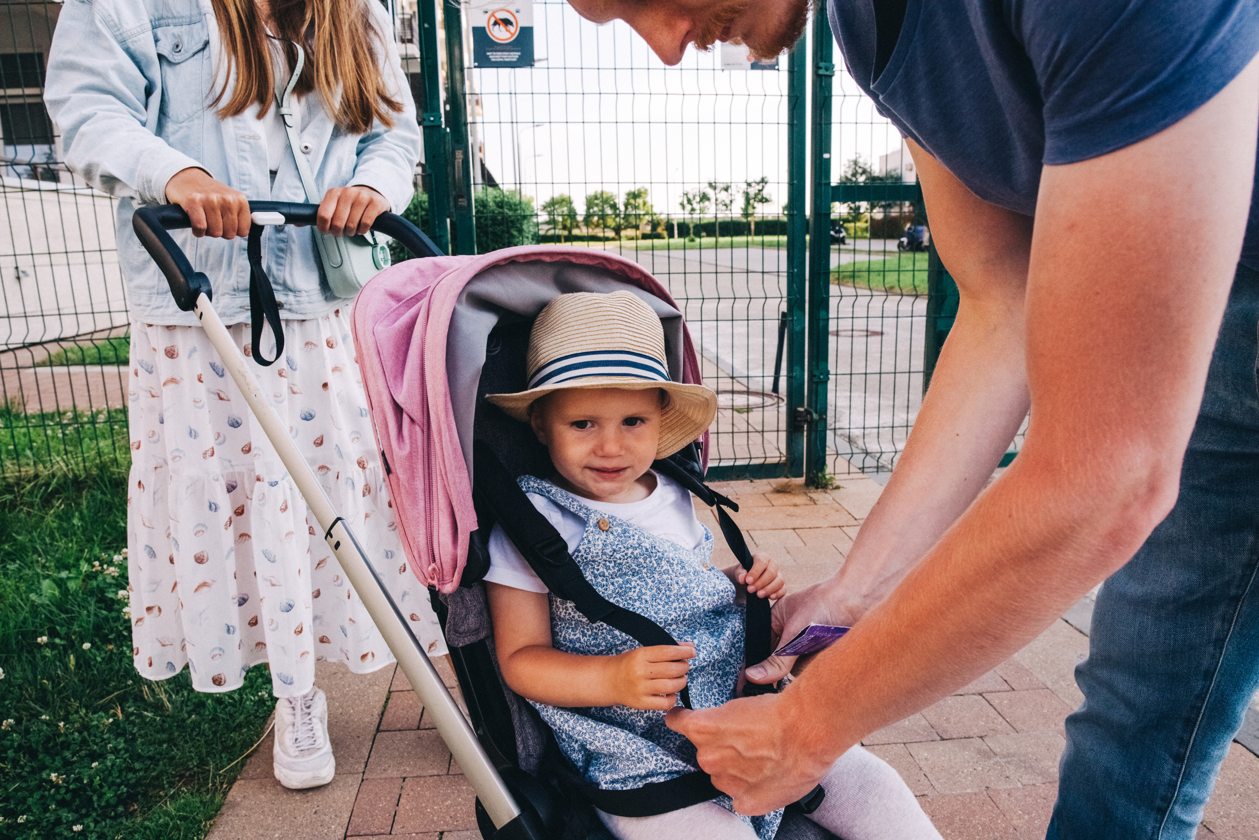 Вася, Маша, Соня. Отпуск в Адлере. Семейный фотограф, фотограф родов, репортажей фотограф в Санкт-Петербу