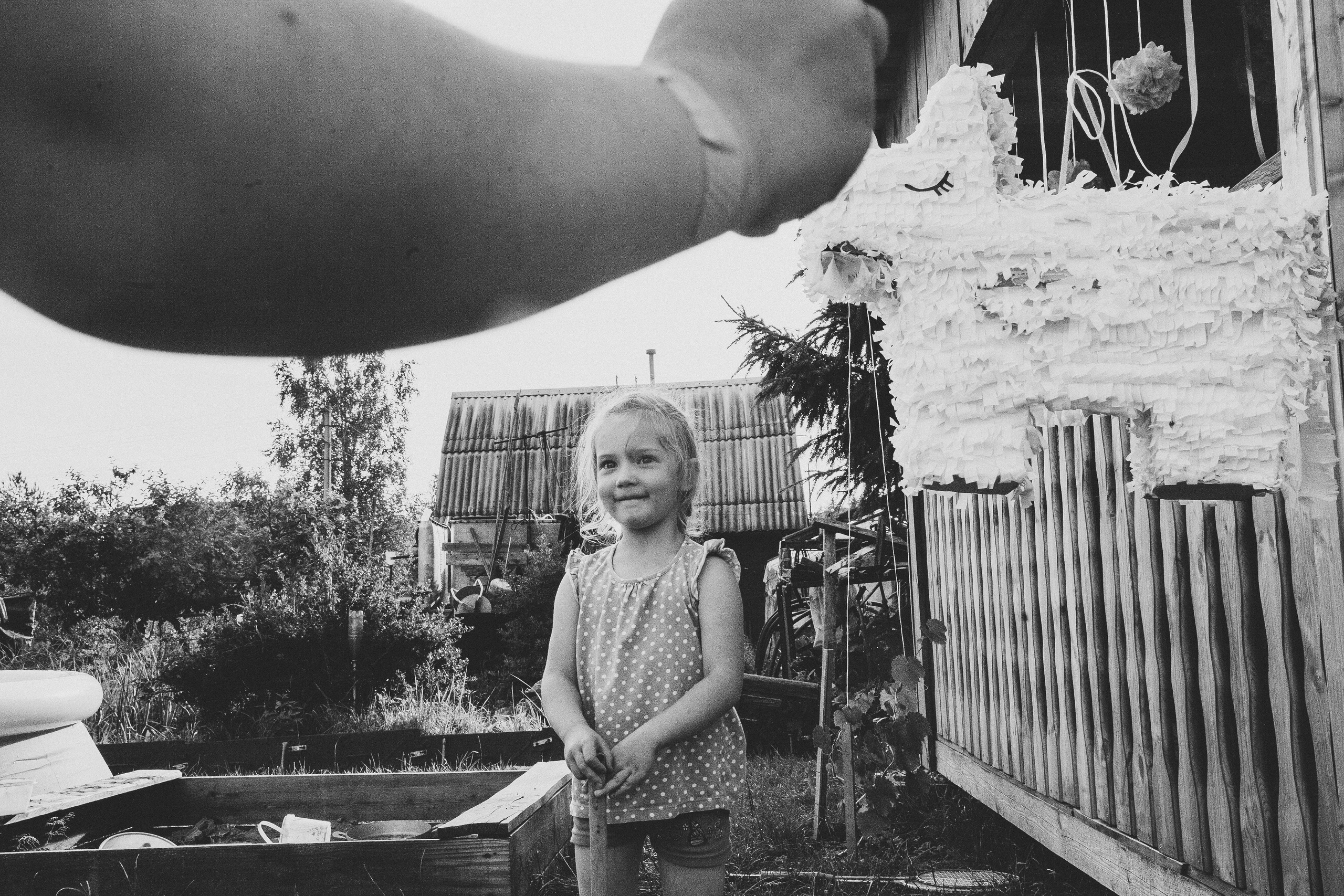 Ульяше 5 лет. Дачный деньрожденский день. Семейный фотограф, фотограф родов, репортажей фотограф в Санкт-Петербу