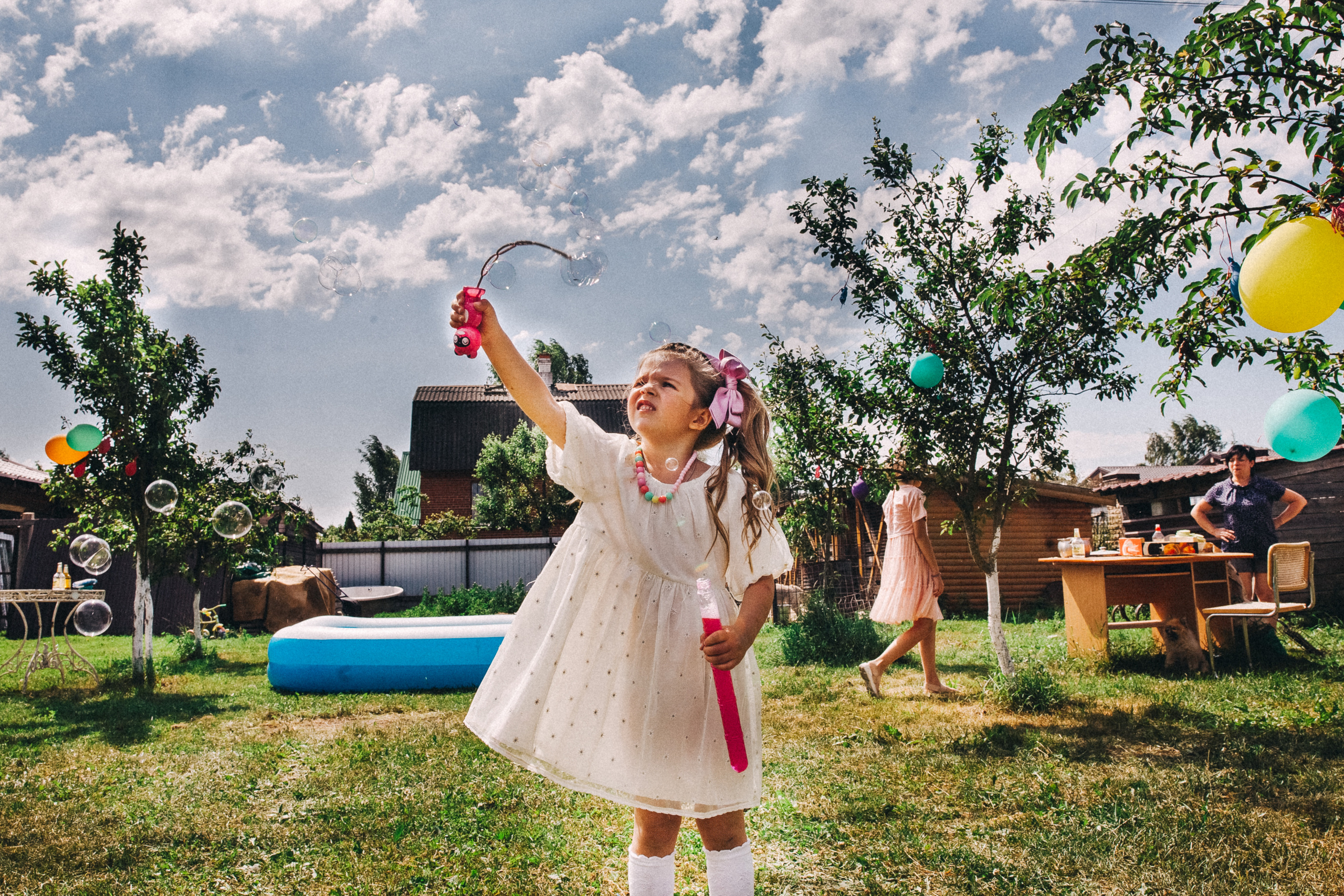 Есении 5 лет. ДР на даче. Семейный фотограф, фотограф родов, репортажей фотограф в Санкт-Петербу