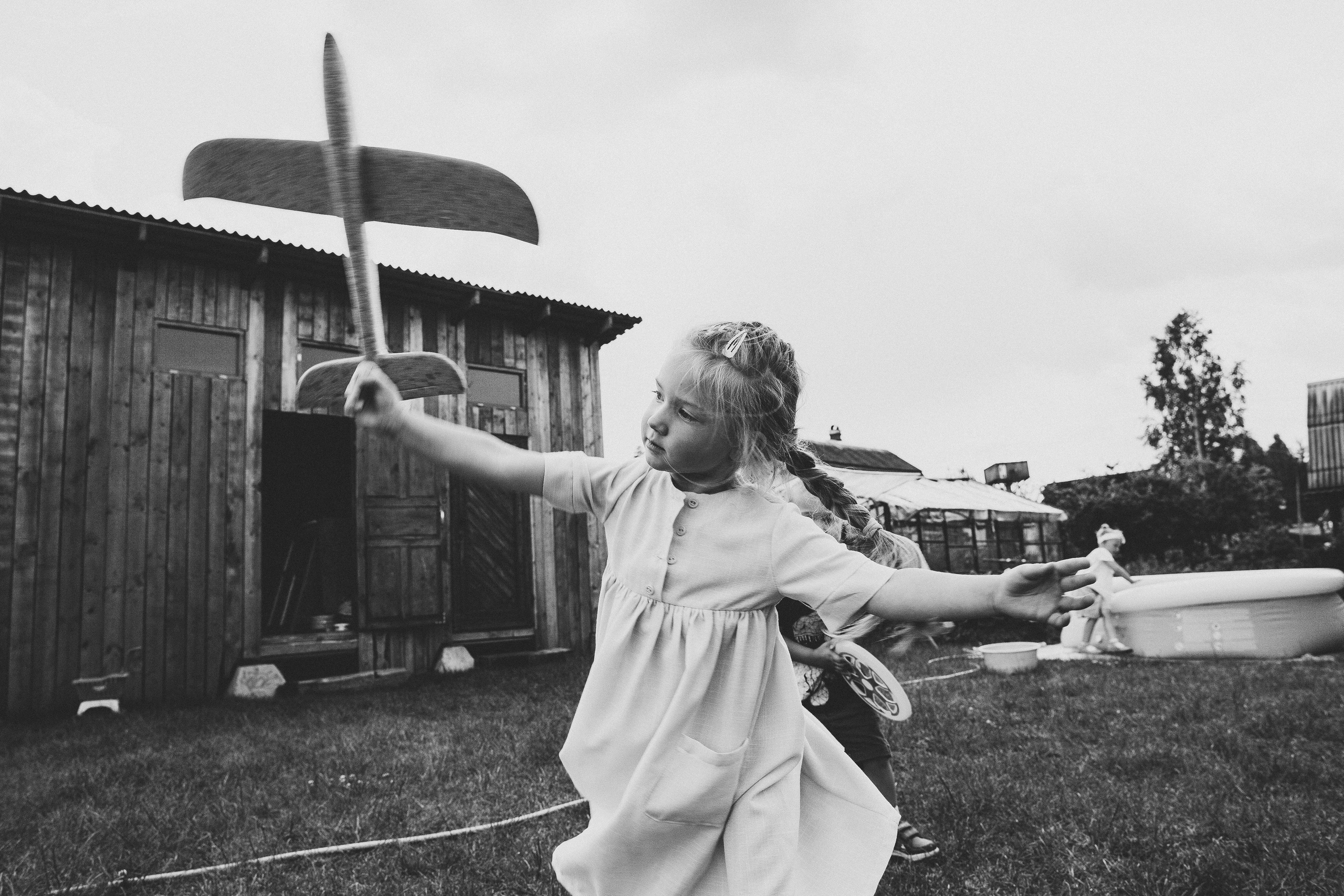 Ульяше 5 лет. Дачный деньрожденский день. Семейный фотограф, фотограф родов, репортажей фотограф в Санкт-Петербу