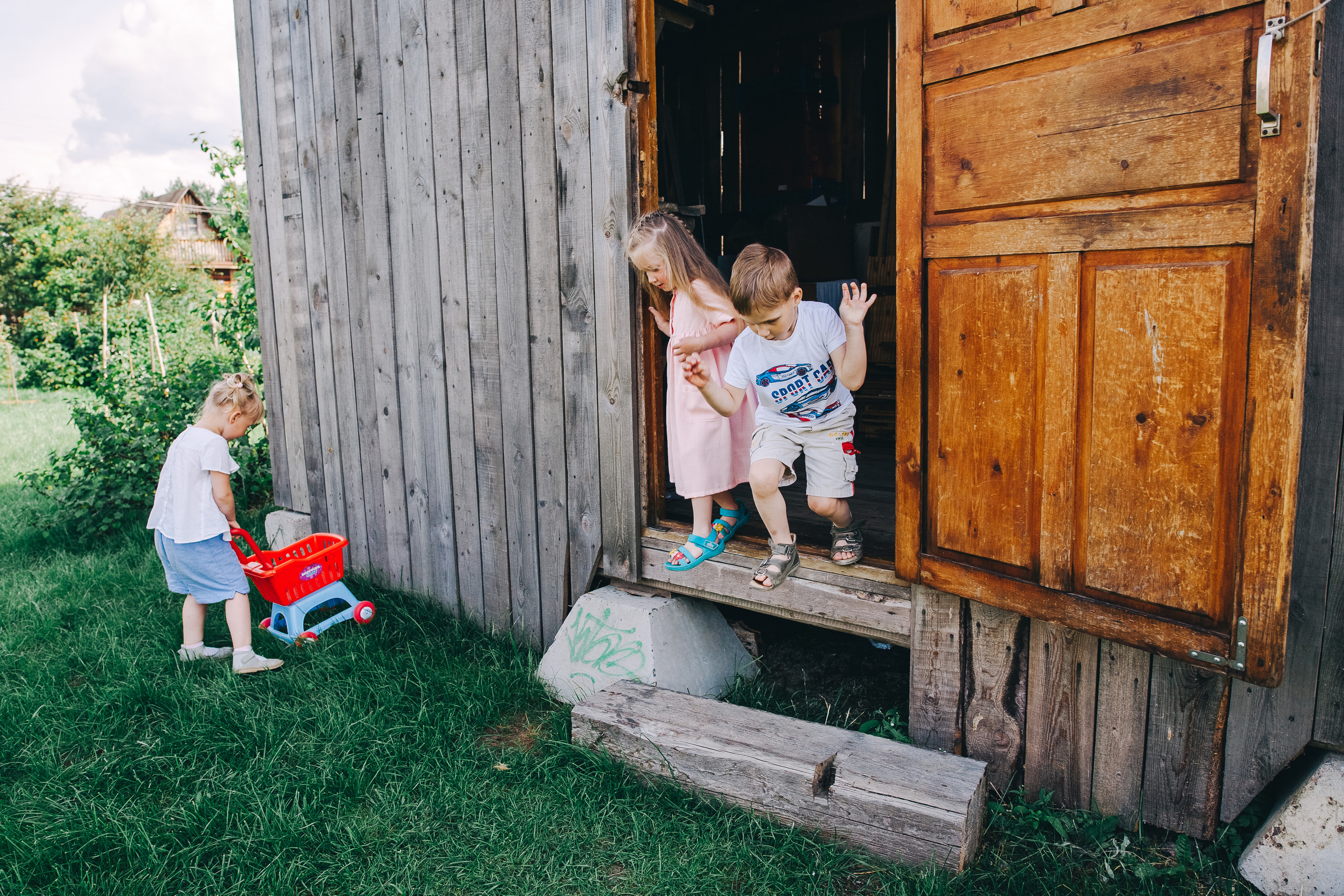 Ульяше 5 лет. Дачный деньрожденский день. Семейный фотограф, фотограф родов, репортажей фотограф в Санкт-Петербу