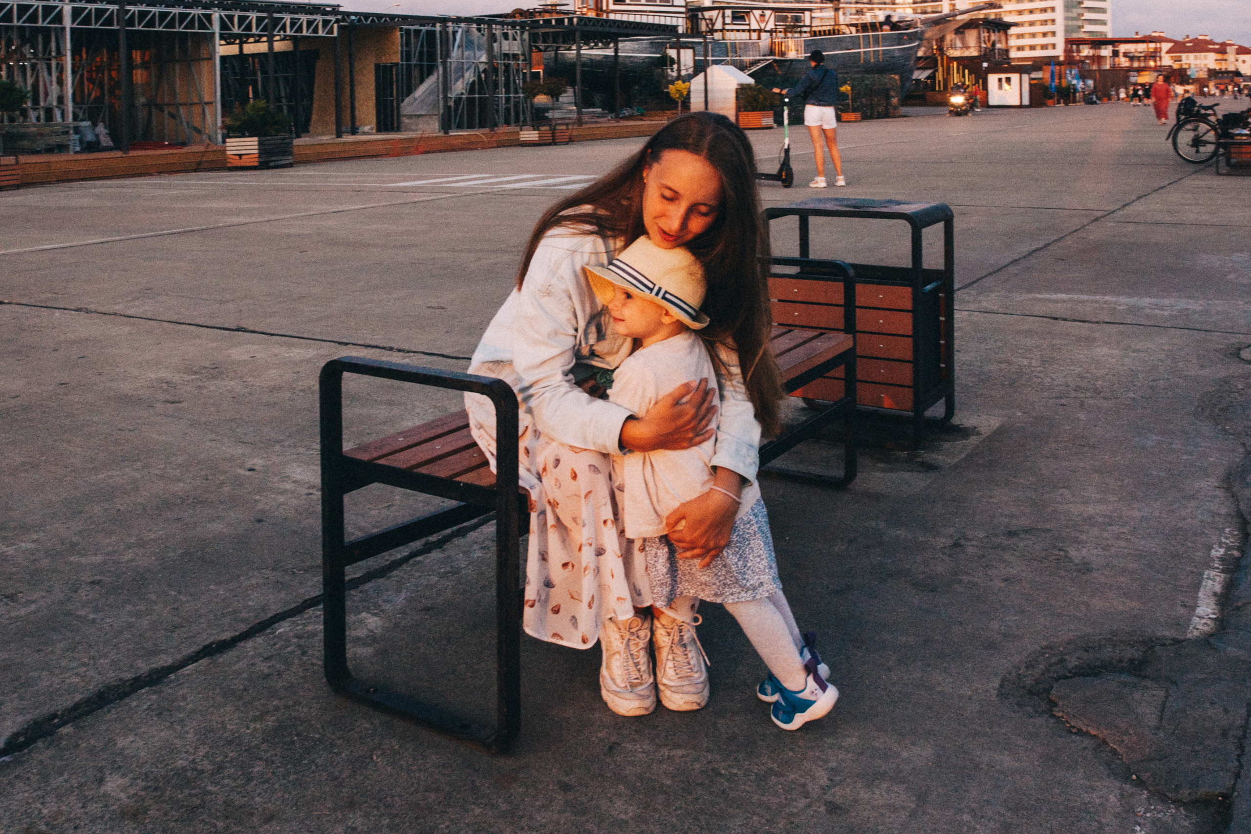 Вася, Маша, Соня. Отпуск в Адлере. Семейный фотограф, фотограф родов, репортажей фотограф в Санкт-Петербу