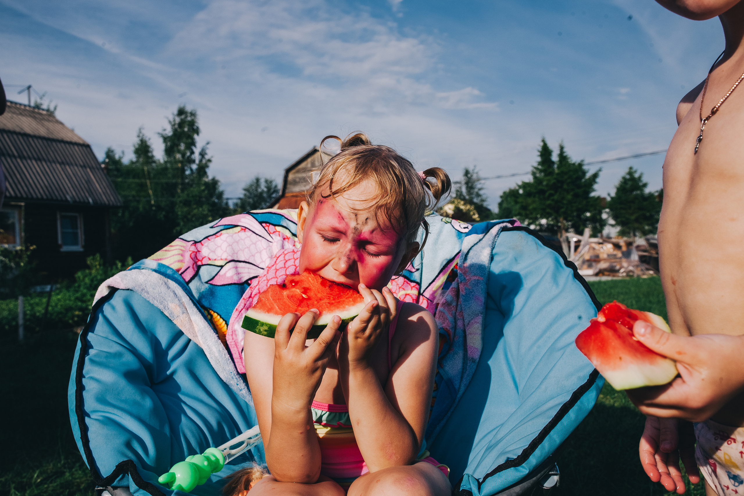 Ульяше 5 лет. Дачный деньрожденский день. Семейный фотограф, фотограф родов, репортажей фотограф в Санкт-Петербу