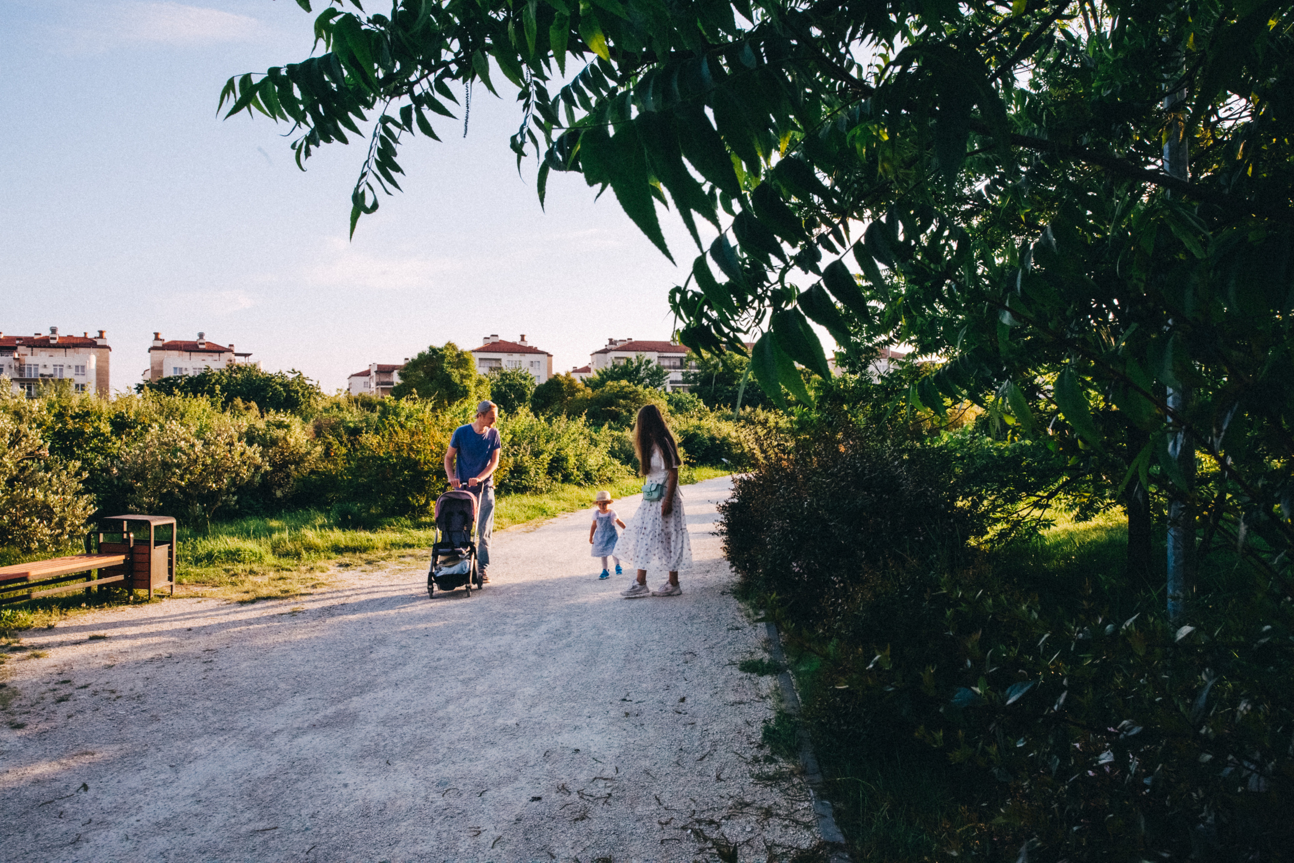 Вася, Маша, Соня. Отпуск в Адлере. Семейный фотограф, фотограф родов, репортажей фотограф в Санкт-Петербу
