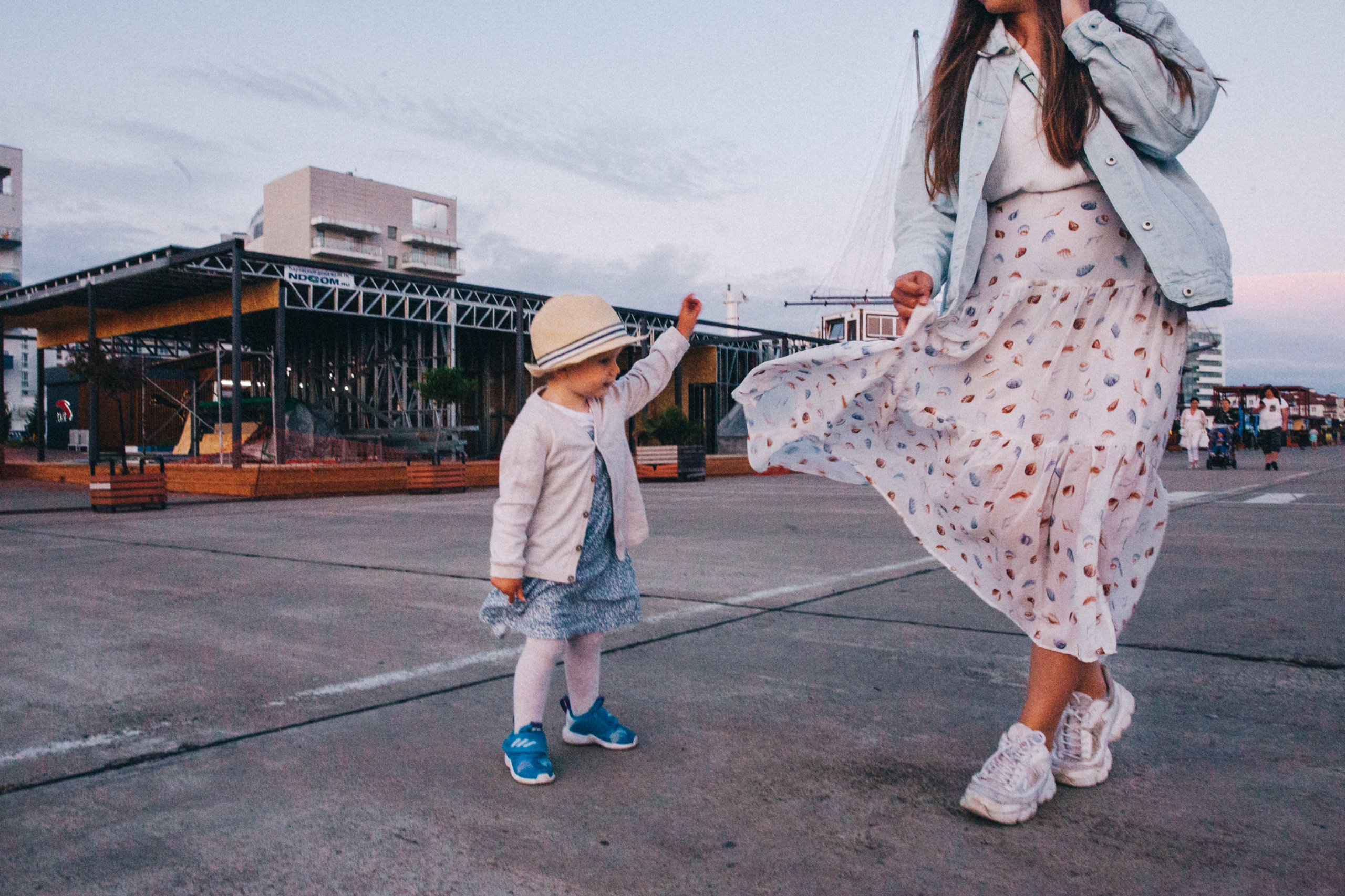 Вася, Маша, Соня. Отпуск в Адлере. Семейный фотограф, фотограф родов, репортажей фотограф в Санкт-Петербу
