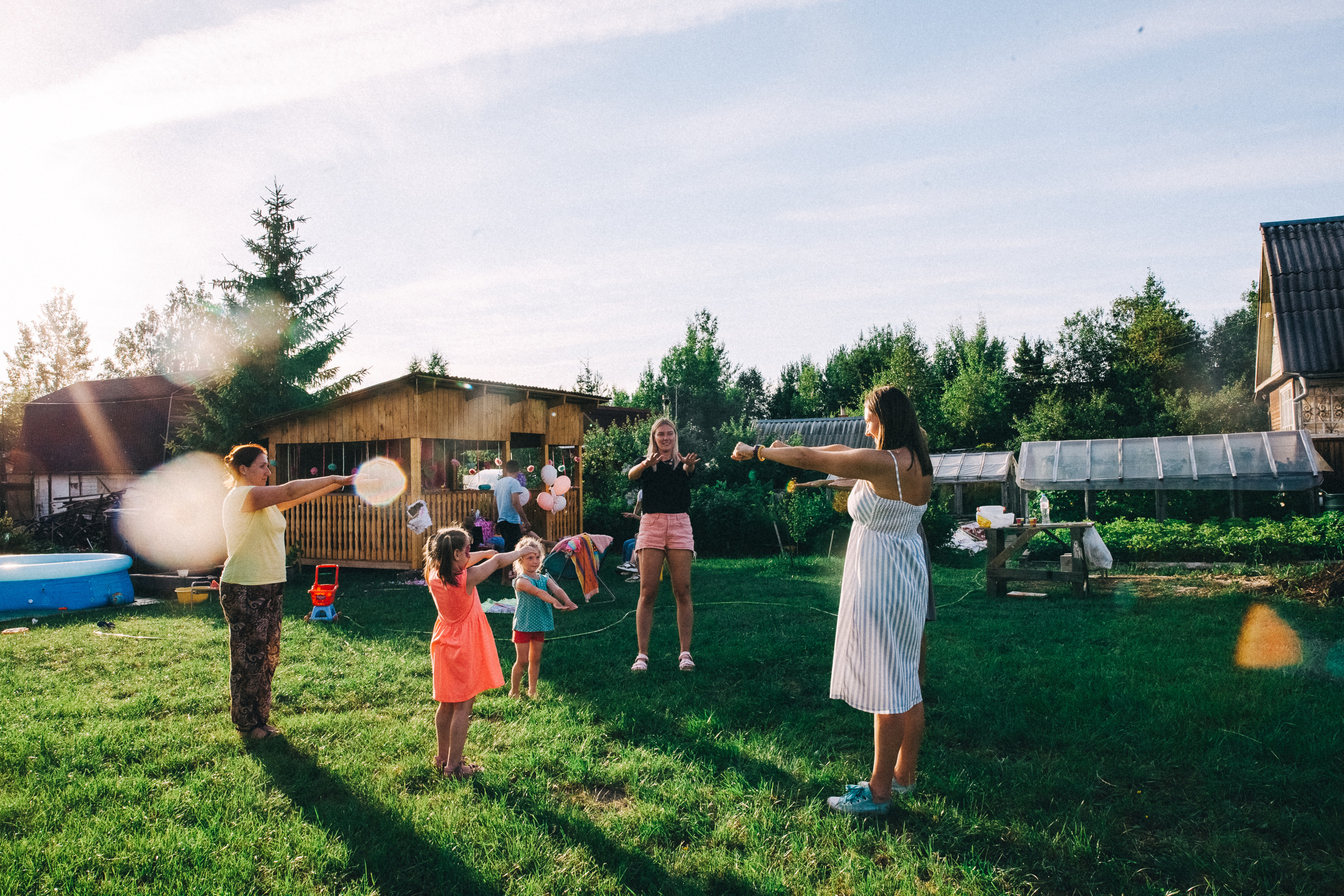 Ульяше 5 лет. Дачный деньрожденский день. Семейный фотограф, фотограф родов, репортажей фотограф в Санкт-Петербу