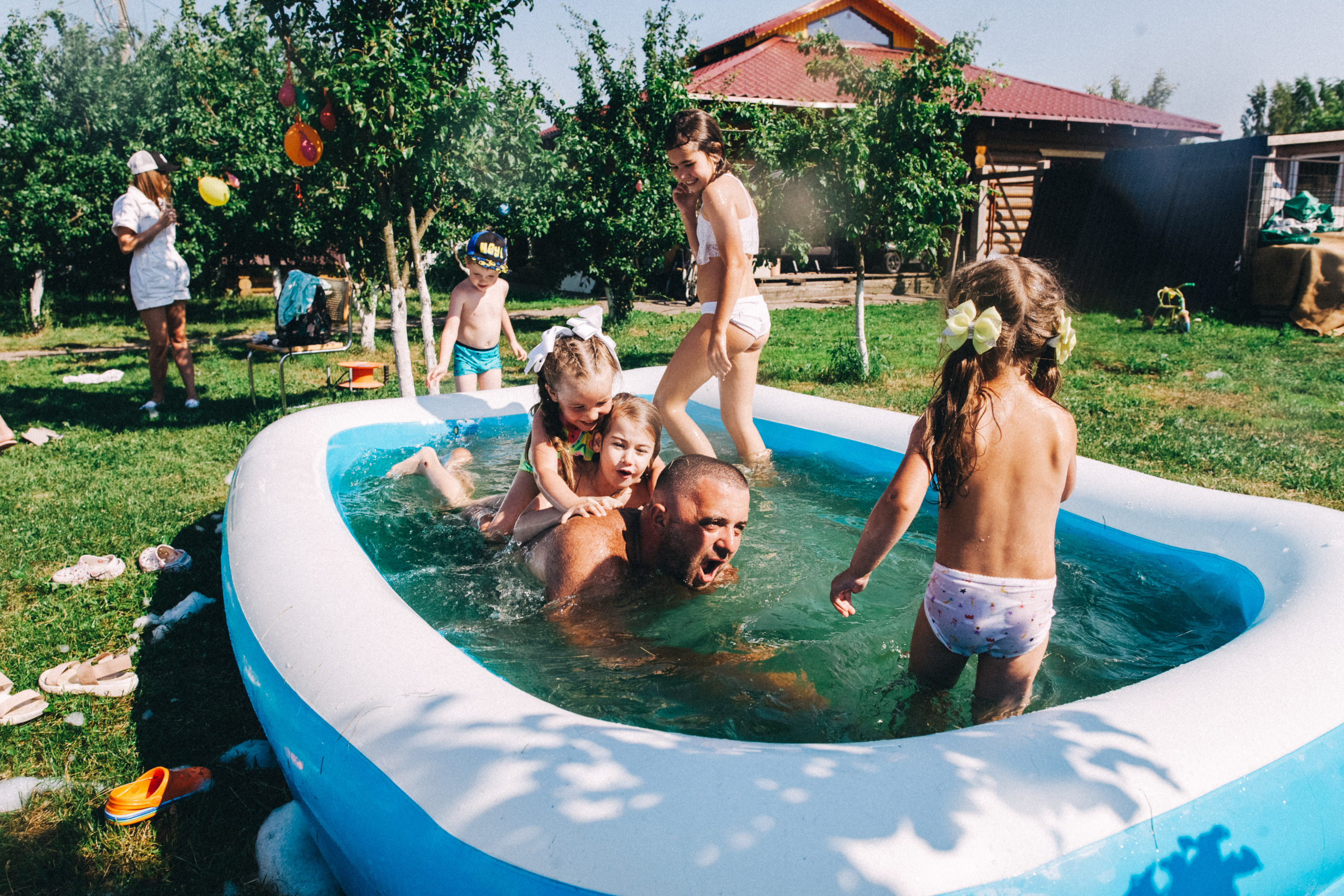 Есении 5 лет. ДР на даче. Семейный фотограф, фотограф родов, репортажей фотограф в Санкт-Петербу