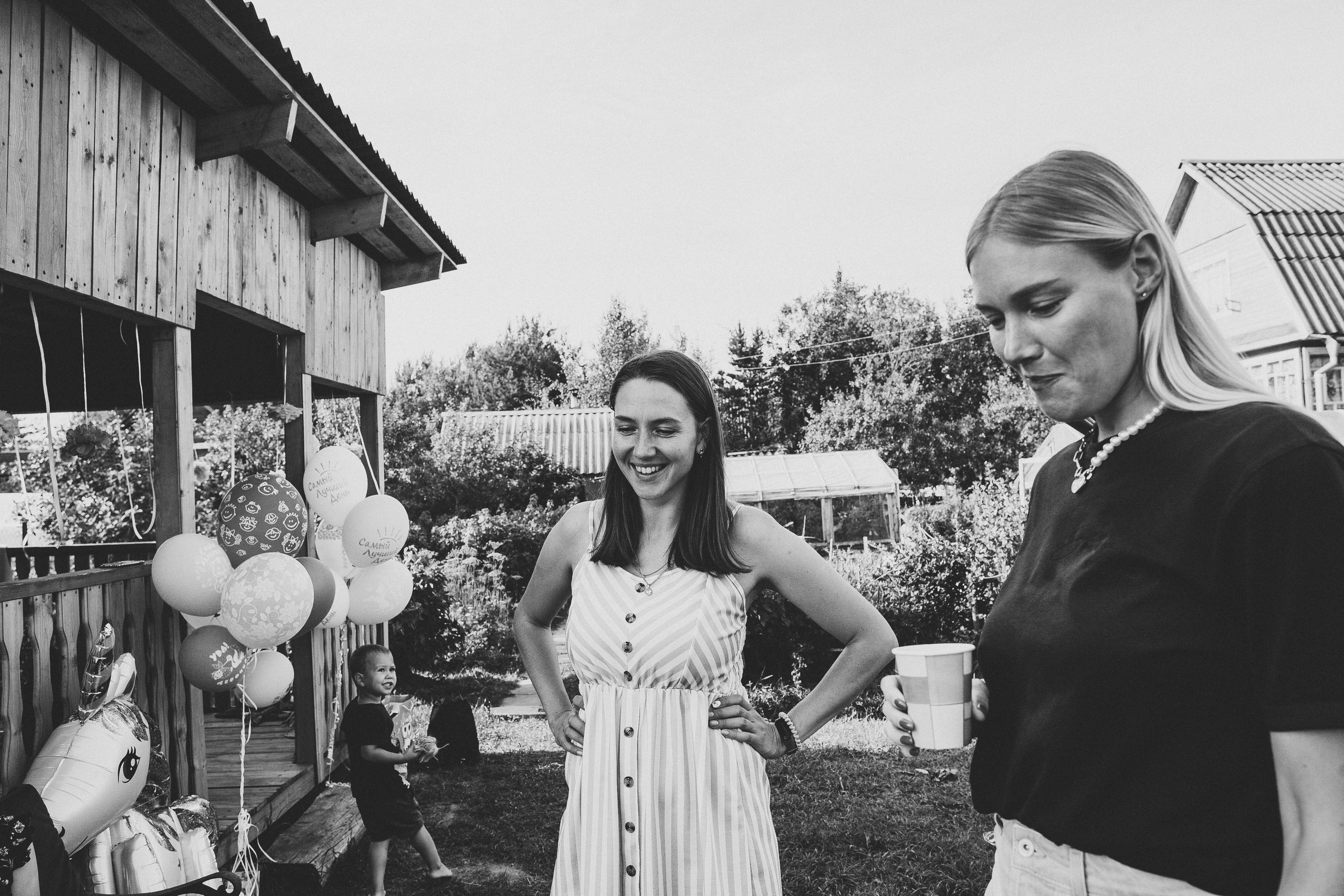 Ульяше 5 лет. Дачный деньрожденский день. Семейный фотограф, фотограф родов, репортажей фотограф в Санкт-Петербу