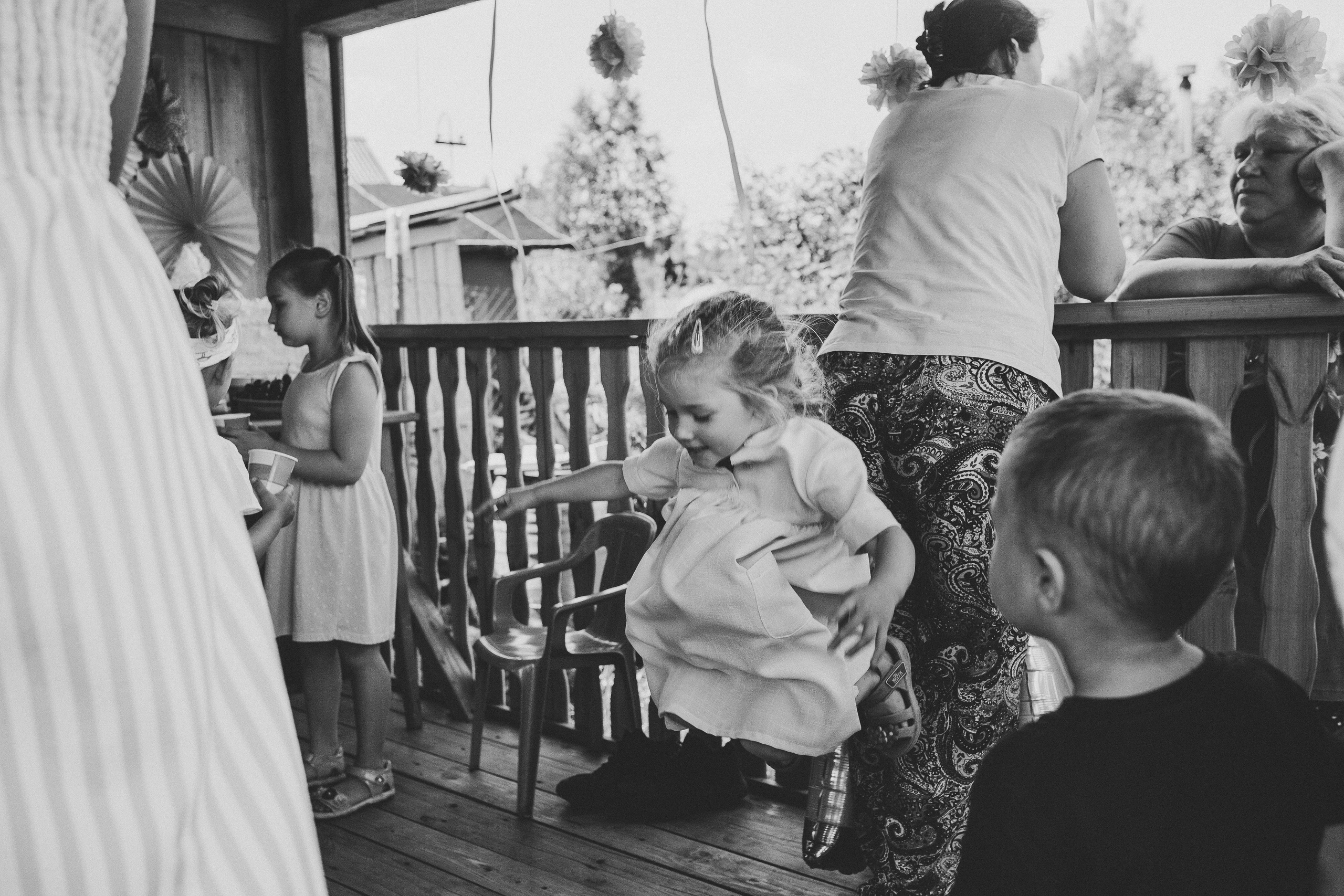 Ульяше 5 лет. Дачный деньрожденский день. Семейный фотограф, фотограф родов, репортажей фотограф в Санкт-Петербу