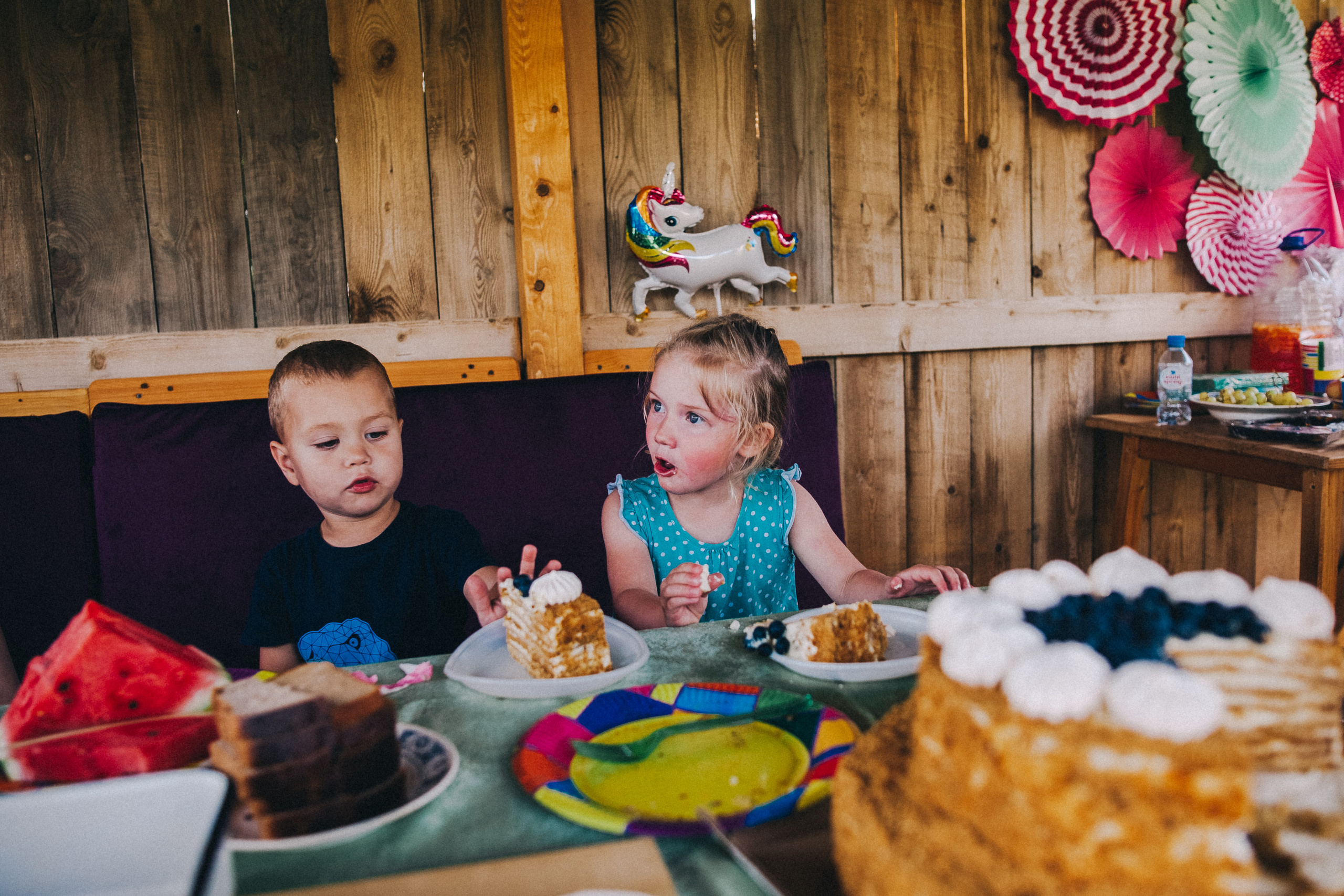 Ульяше 5 лет. Дачный деньрожденский день. Семейный фотограф, фотограф родов, репортажей фотограф в Санкт-Петербу