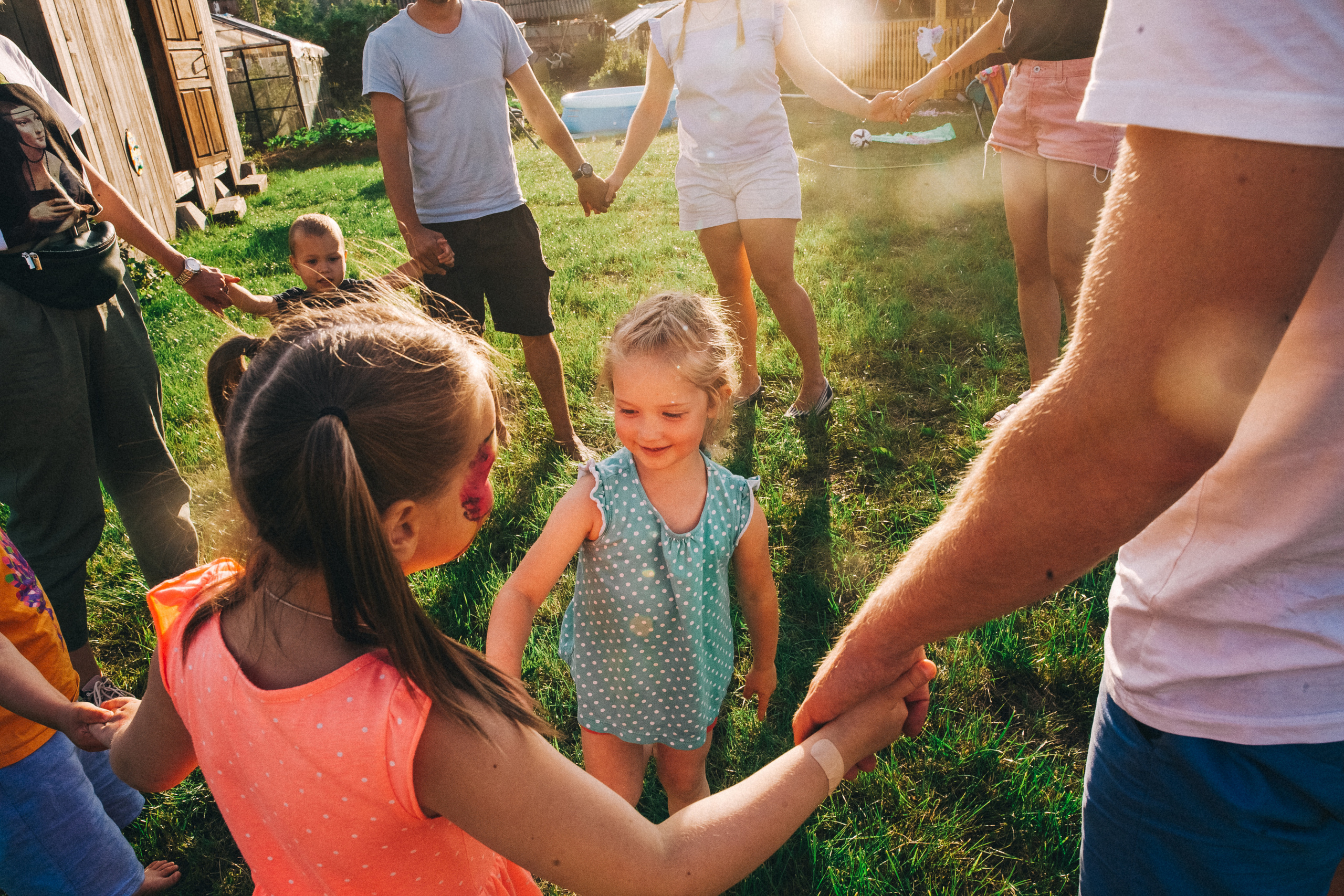Ульяше 5 лет. Дачный деньрожденский день. Семейный фотограф, фотограф родов, репортажей фотограф в Санкт-Петербу