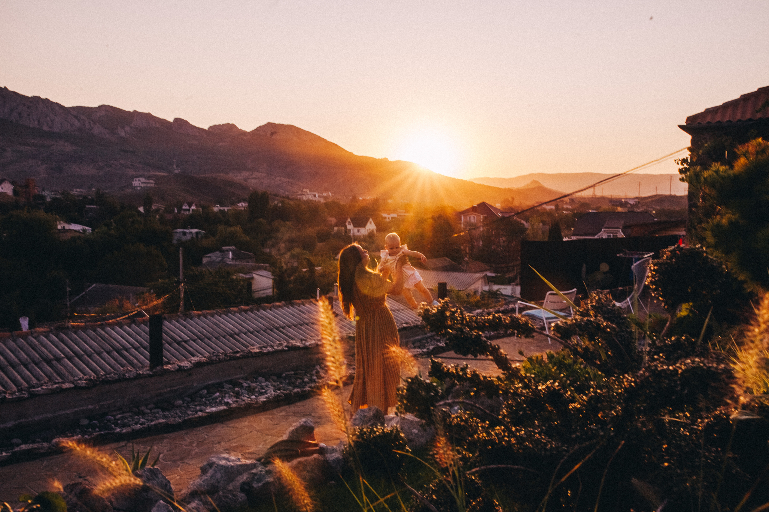 Маша и Соня. Отпуск в Крыму. Семейный фотограф, фотограф родов, репортажей фотограф в Санкт-Петербу