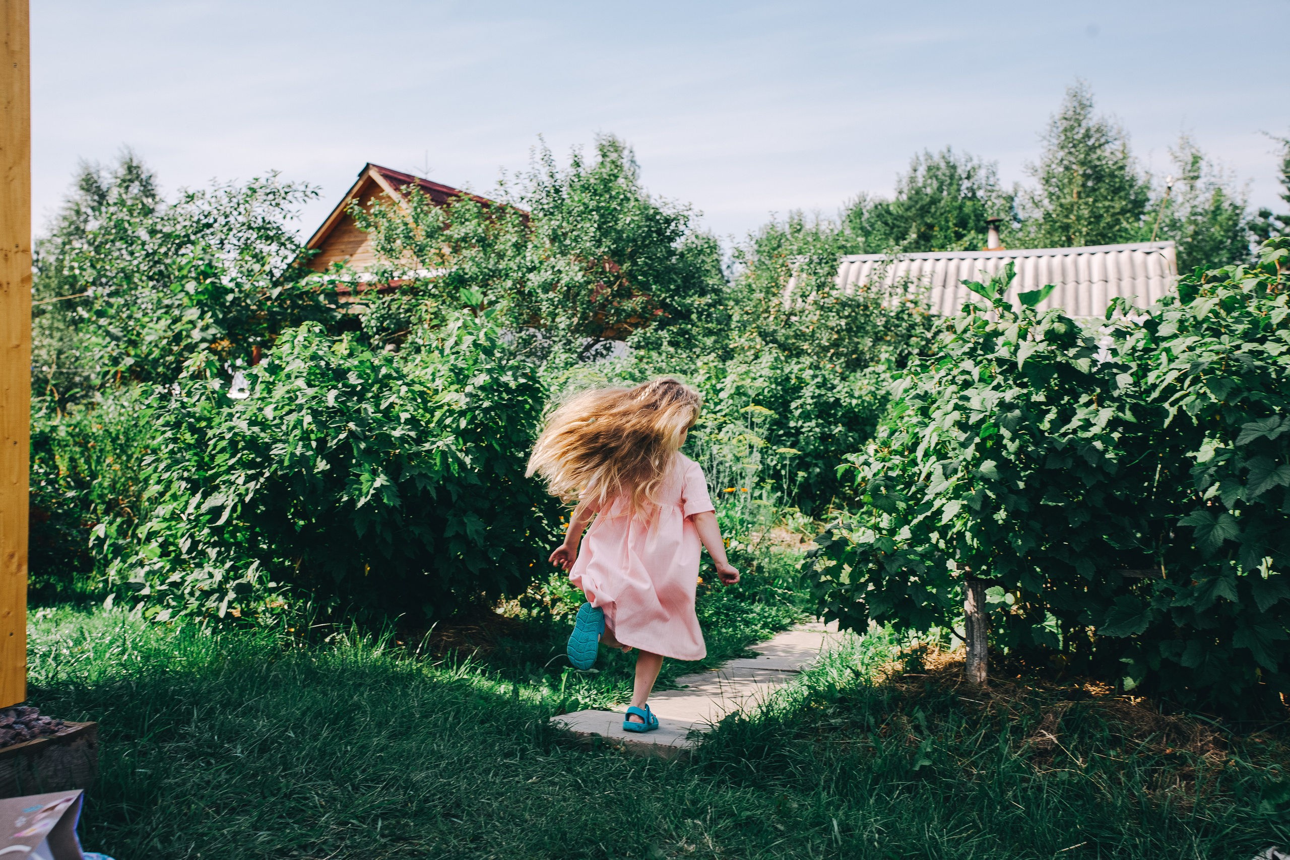 Ульяше 5 лет. Дачный деньрожденский день. Семейный фотограф, фотограф родов, репортажей фотограф в Санкт-Петербу