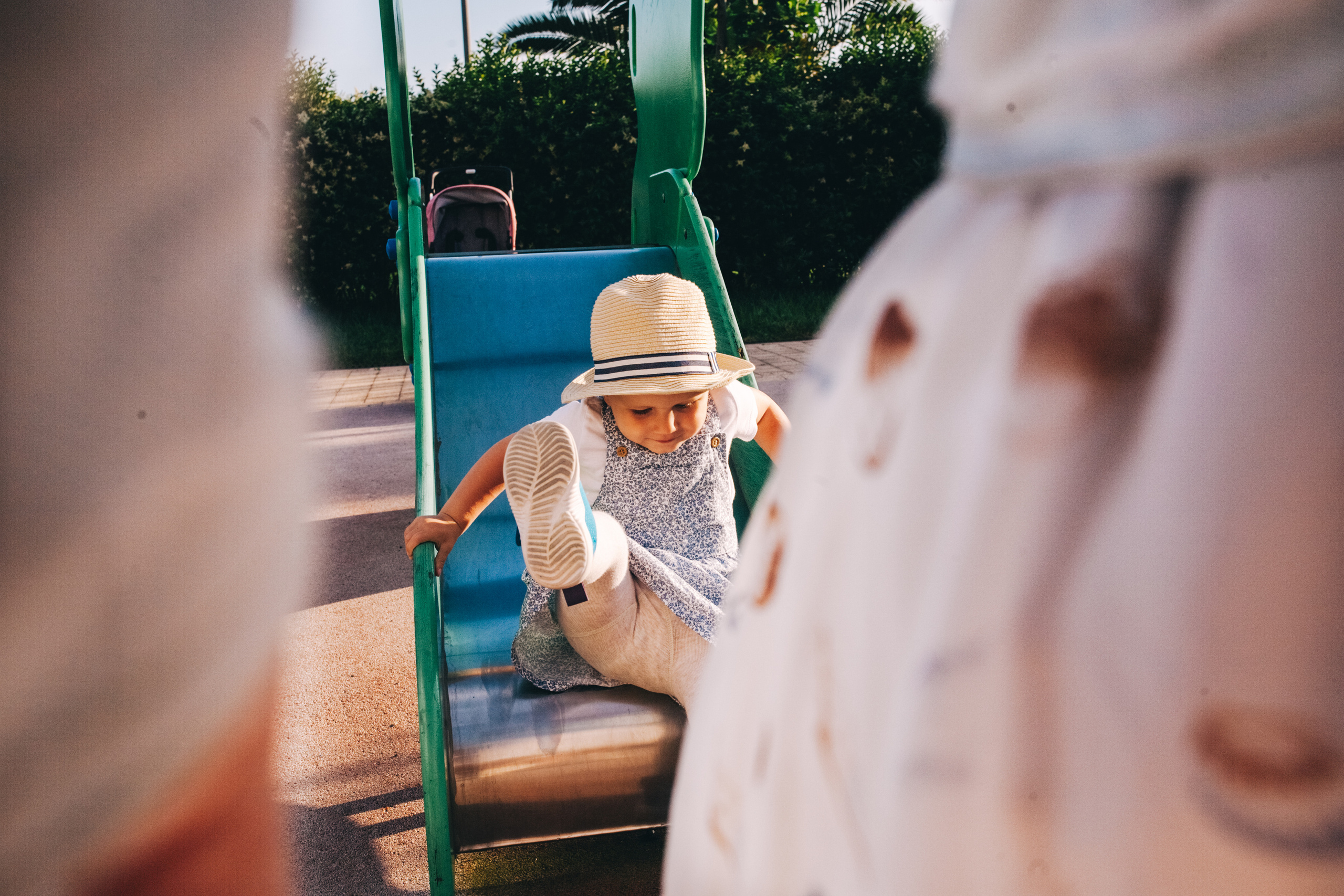 Вася, Маша, Соня. Отпуск в Адлере. Семейный фотограф, фотограф родов, репортажей фотограф в Санкт-Петербу
