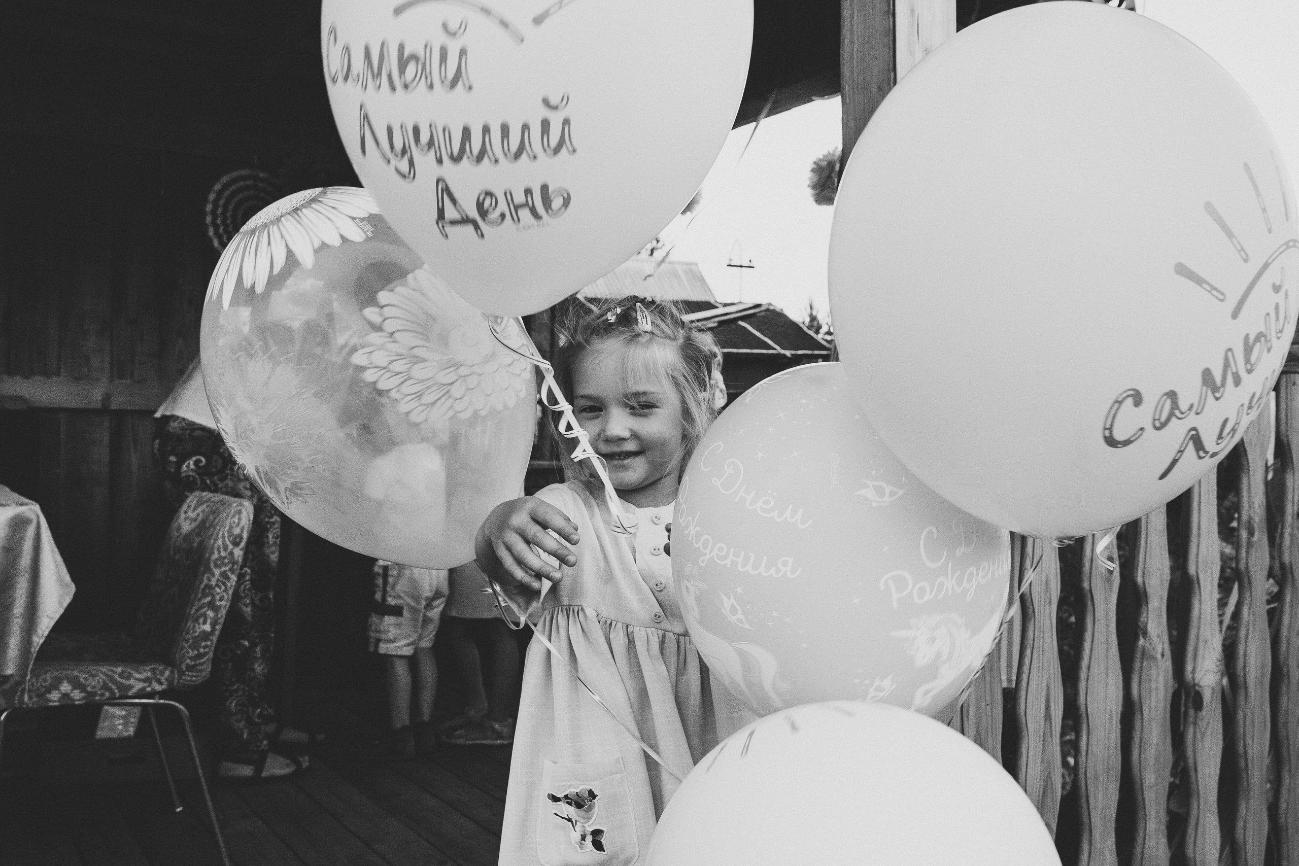 Ульяше 5 лет. Дачный деньрожденский день. Семейный фотограф, фотограф родов, репортажей фотограф в Санкт-Петербу