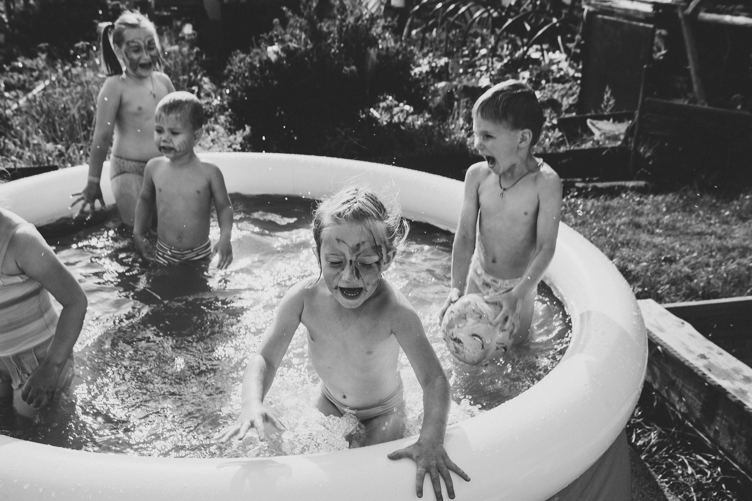 Ульяше 5 лет. Дачный деньрожденский день. Семейный фотограф, фотограф родов, репортажей фотограф в Санкт-Петербу