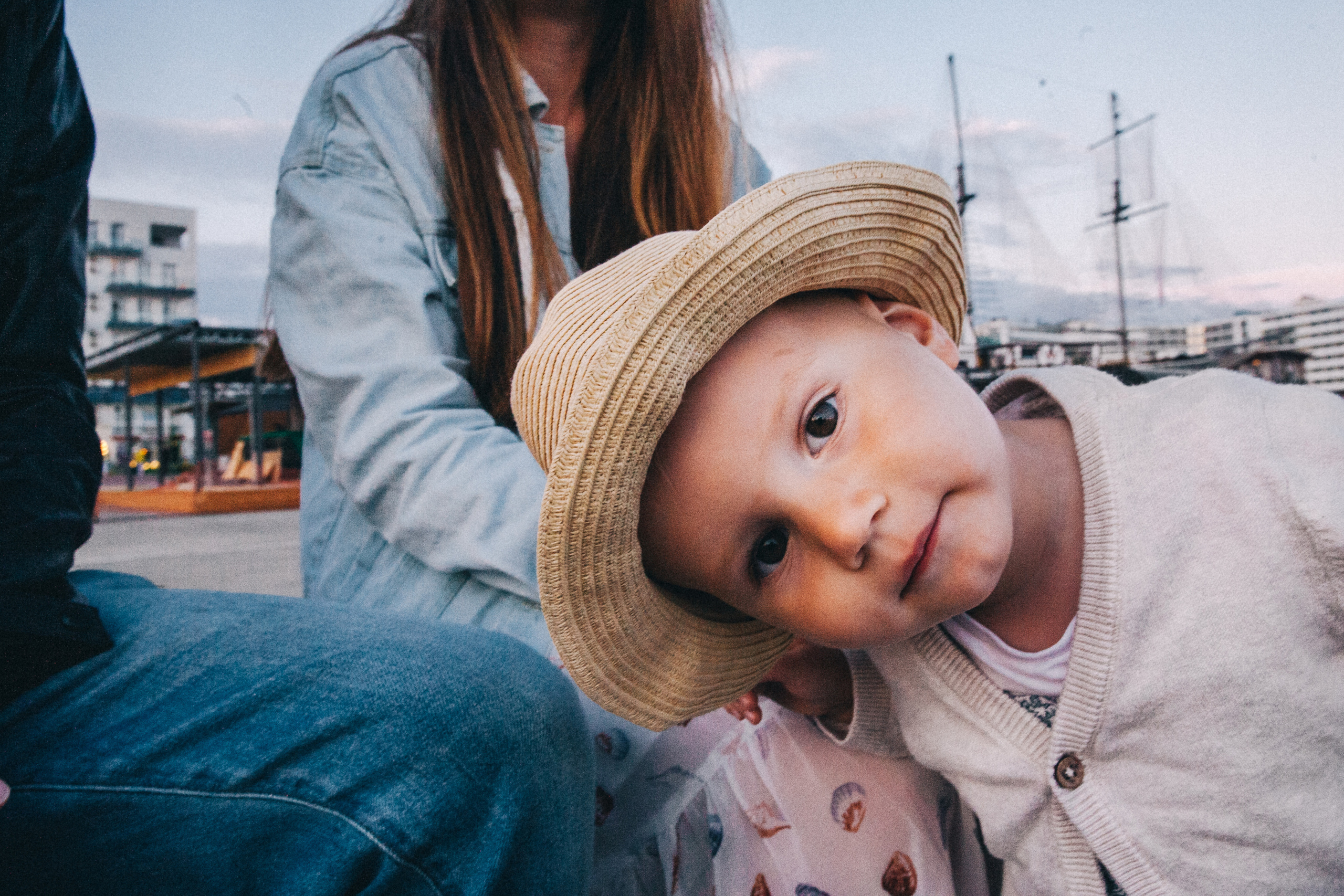 Вася, Маша, Соня. Отпуск в Адлере. Семейный фотограф, фотограф родов, репортажей фотограф в Санкт-Петербу