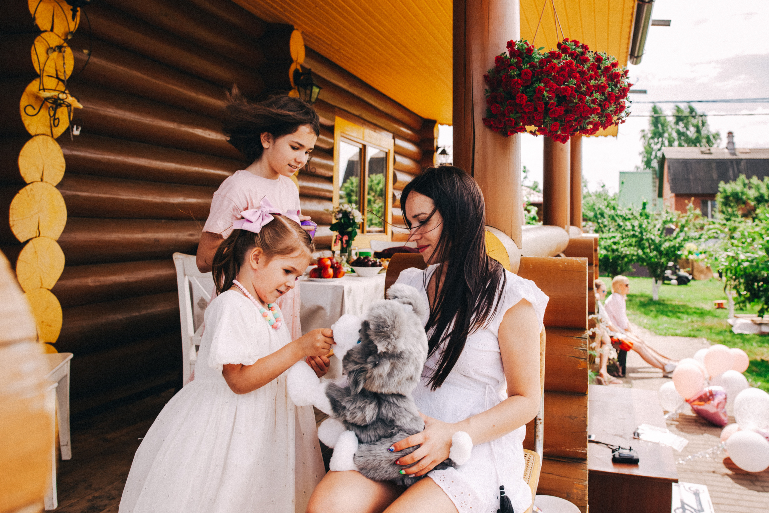 Есении 5 лет. ДР на даче. Семейный фотограф, фотограф родов, репортажей фотограф в Санкт-Петербу
