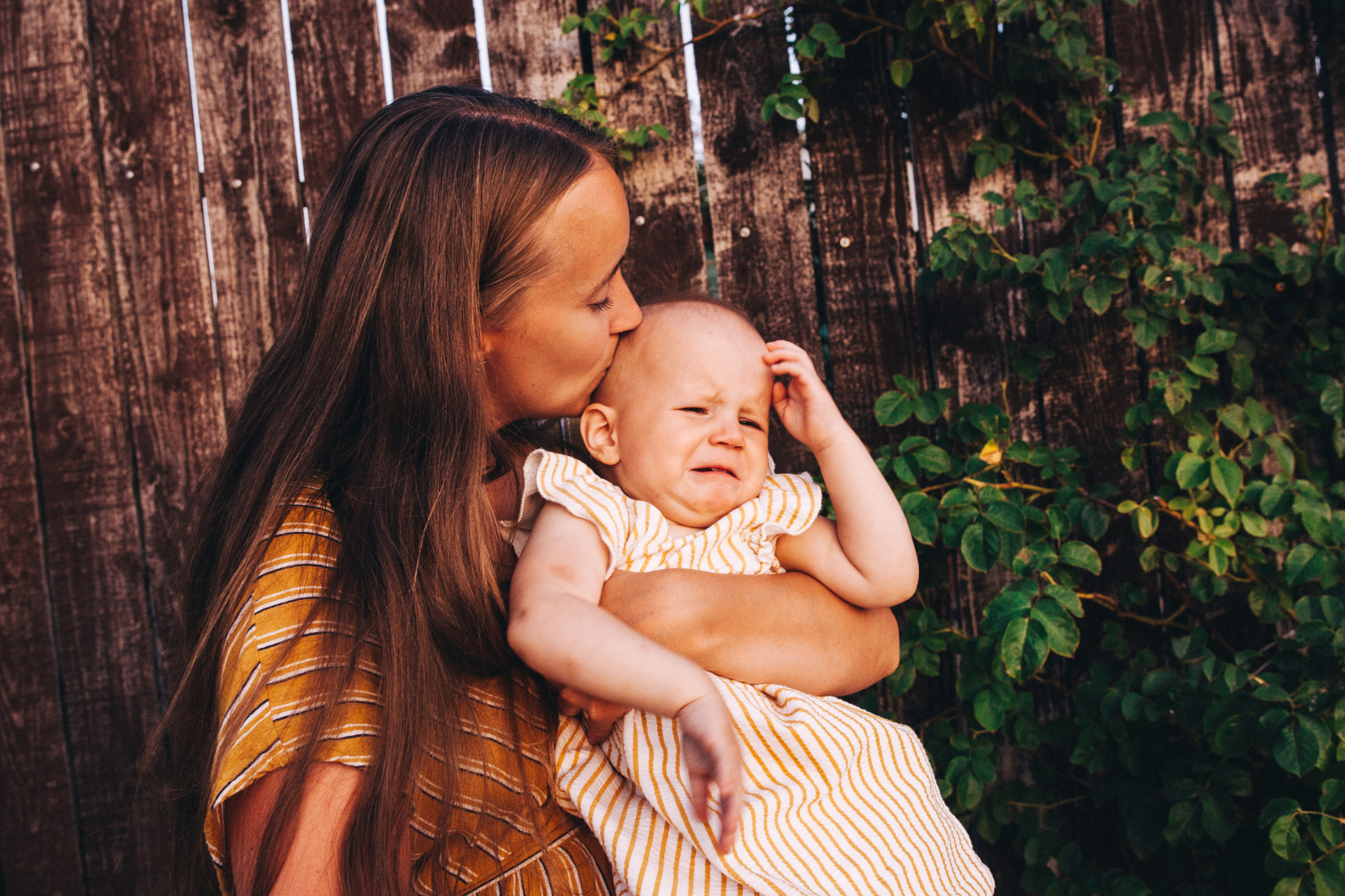 Маша и Соня. Отпуск в Крыму. Семейный фотограф, фотограф родов, репортажей фотограф в Санкт-Петербу