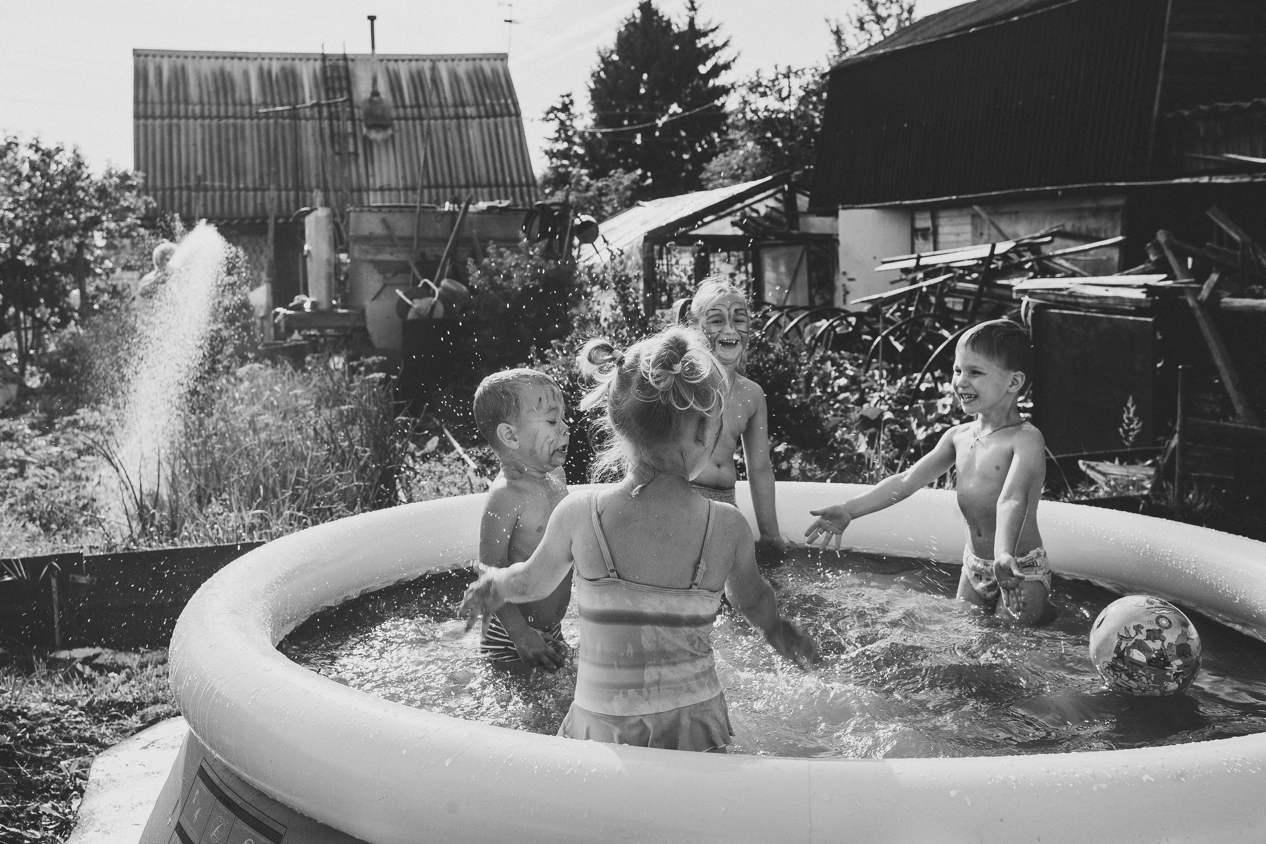 Ульяше 5 лет. Дачный деньрожденский день. Семейный фотограф, фотограф родов, репортажей фотограф в Санкт-Петербу