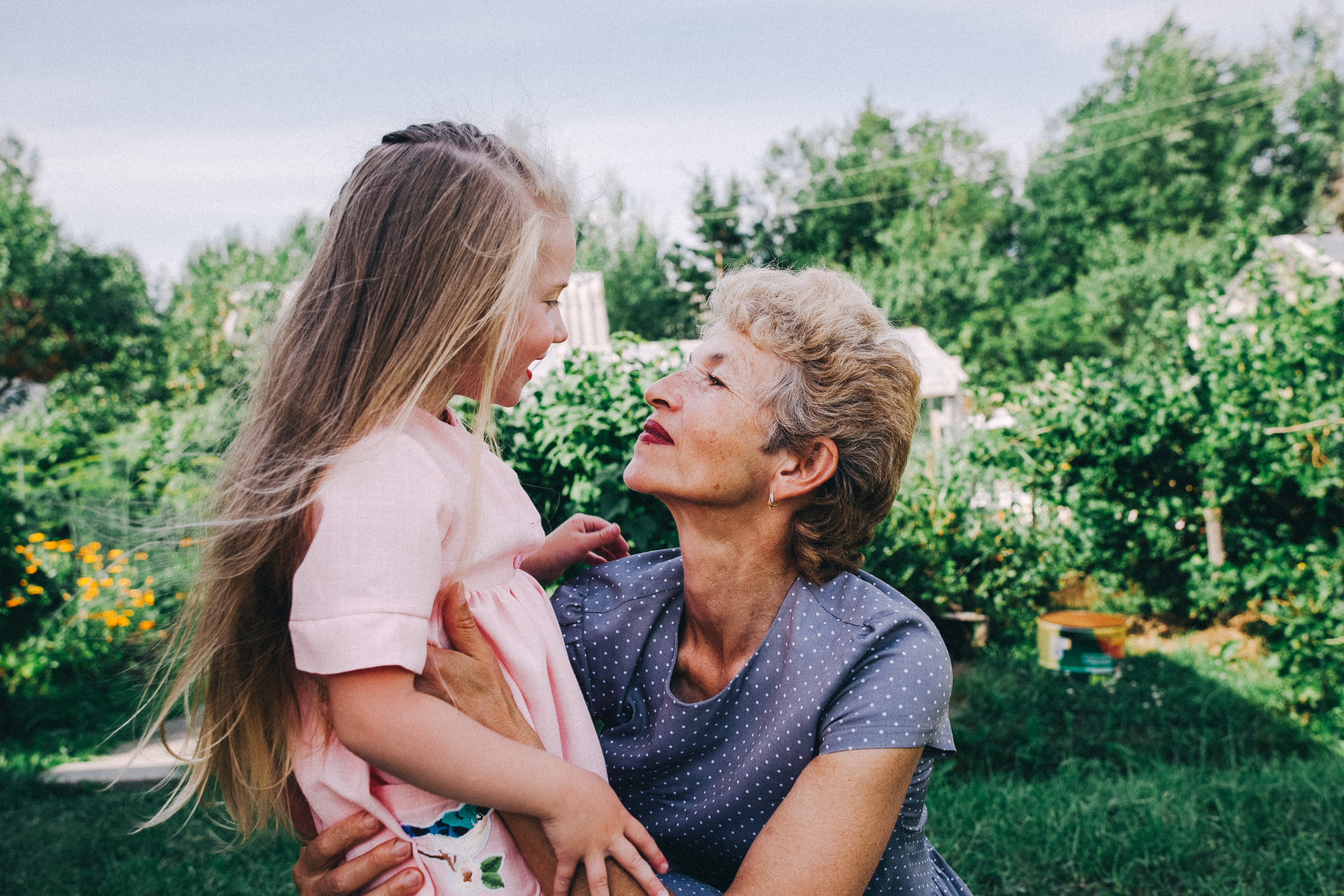 Ульяше 5 лет. Дачный деньрожденский день. Семейный фотограф, фотограф родов, репортажей фотограф в Санкт-Петербу