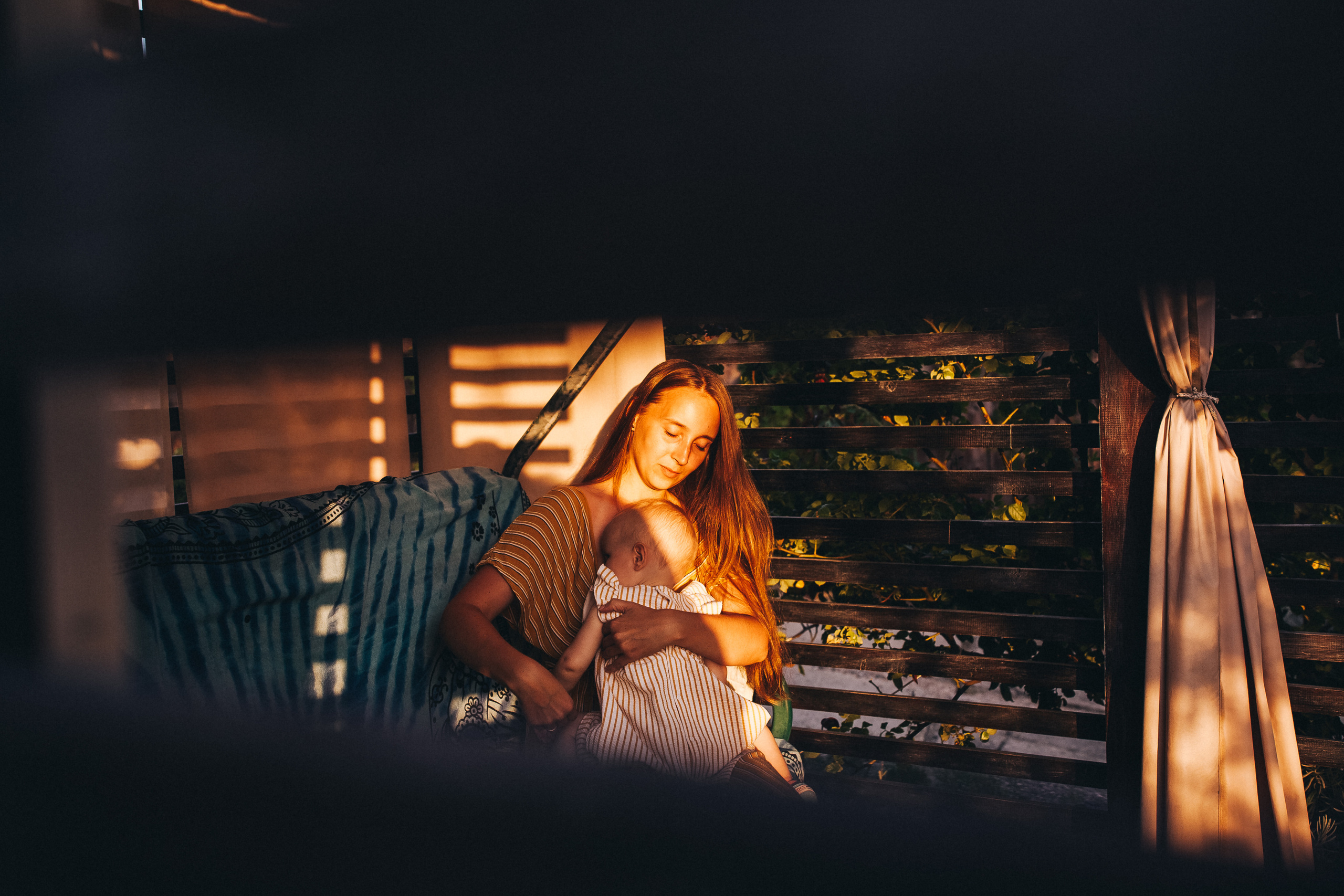 Маша и Соня. Отпуск в Крыму. Семейный фотограф, фотограф родов, репортажей фотограф в Санкт-Петербу