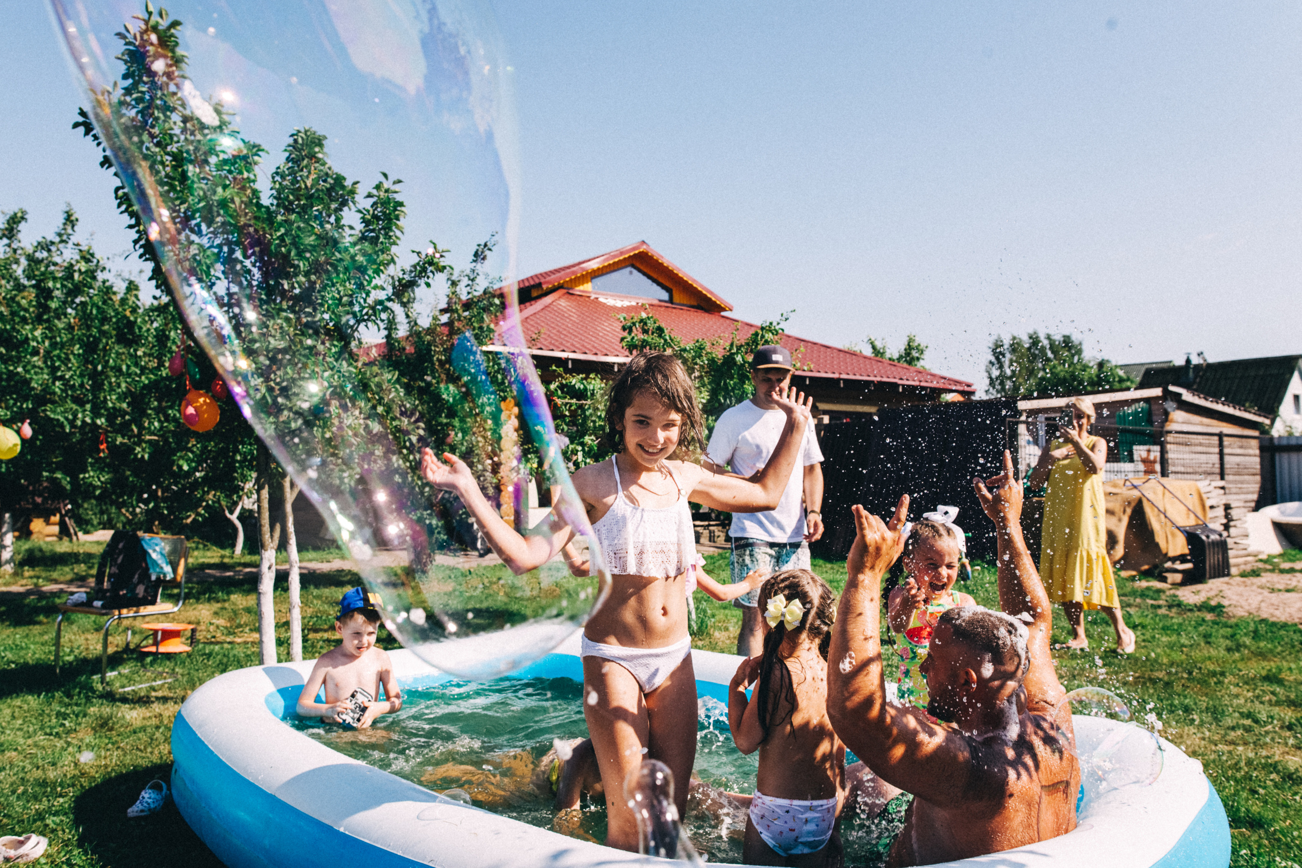 Есении 5 лет. ДР на даче. Семейный фотограф, фотограф родов, репортажей фотограф в Санкт-Петербу
