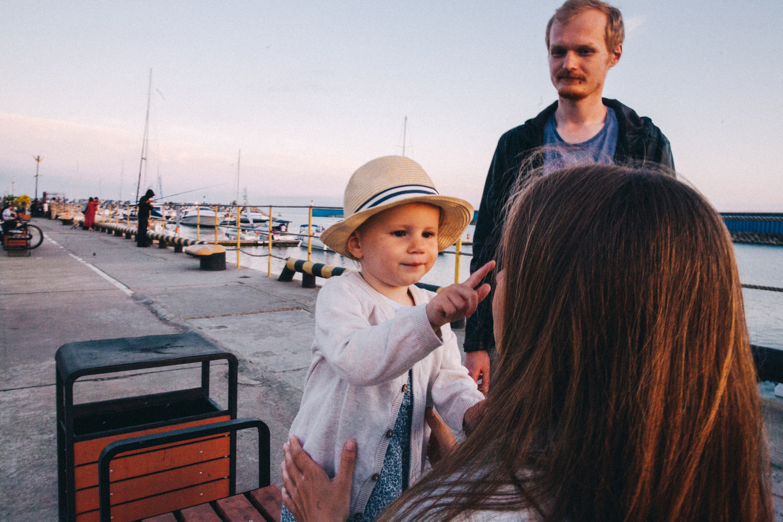 Вася, Маша, Соня. Отпуск в Адлере. Семейный фотограф, фотограф родов, репортажей фотограф в Санкт-Петербу