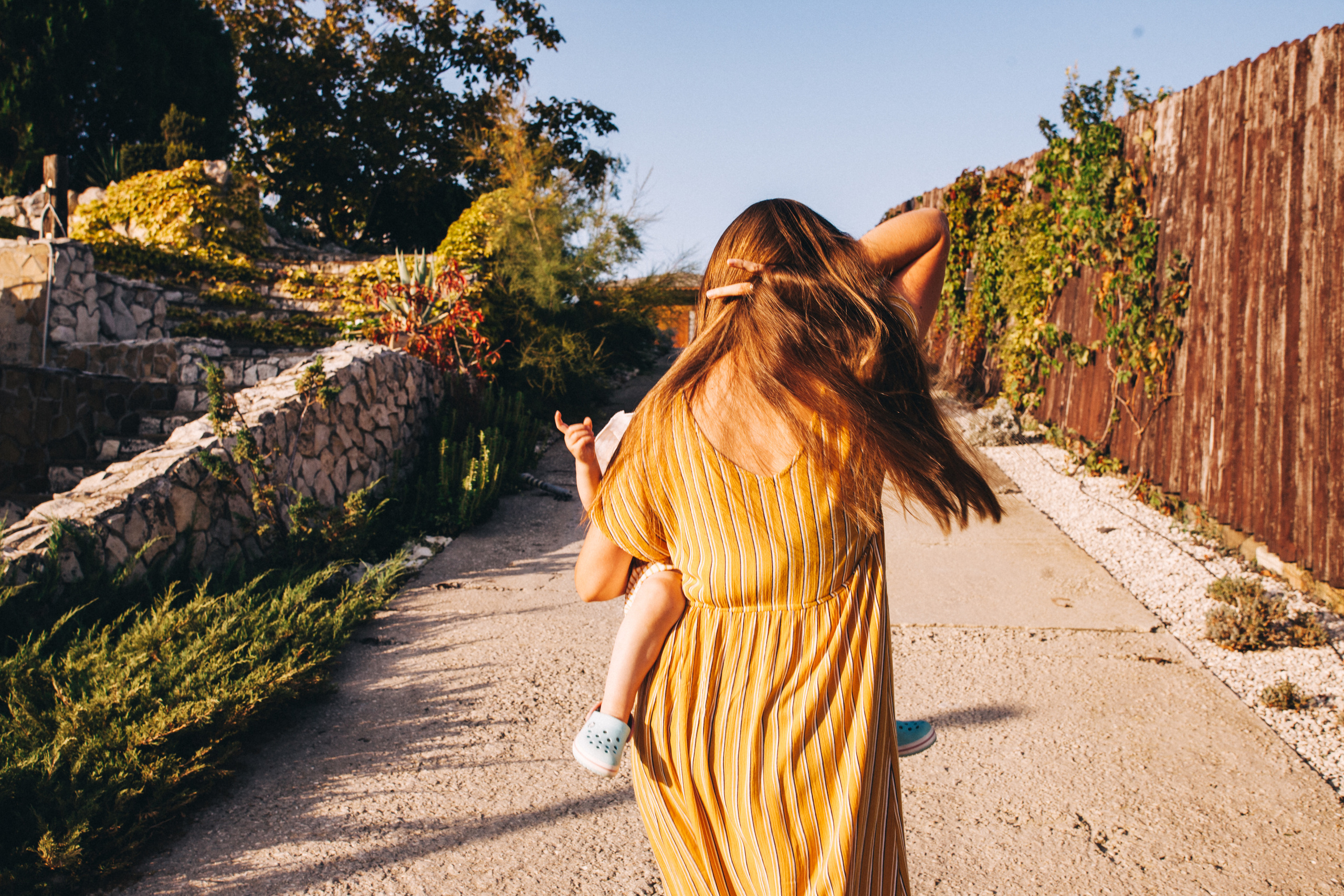 Маша и Соня. Отпуск в Крыму. Семейный фотограф, фотограф родов, репортажей фотограф в Санкт-Петербу
