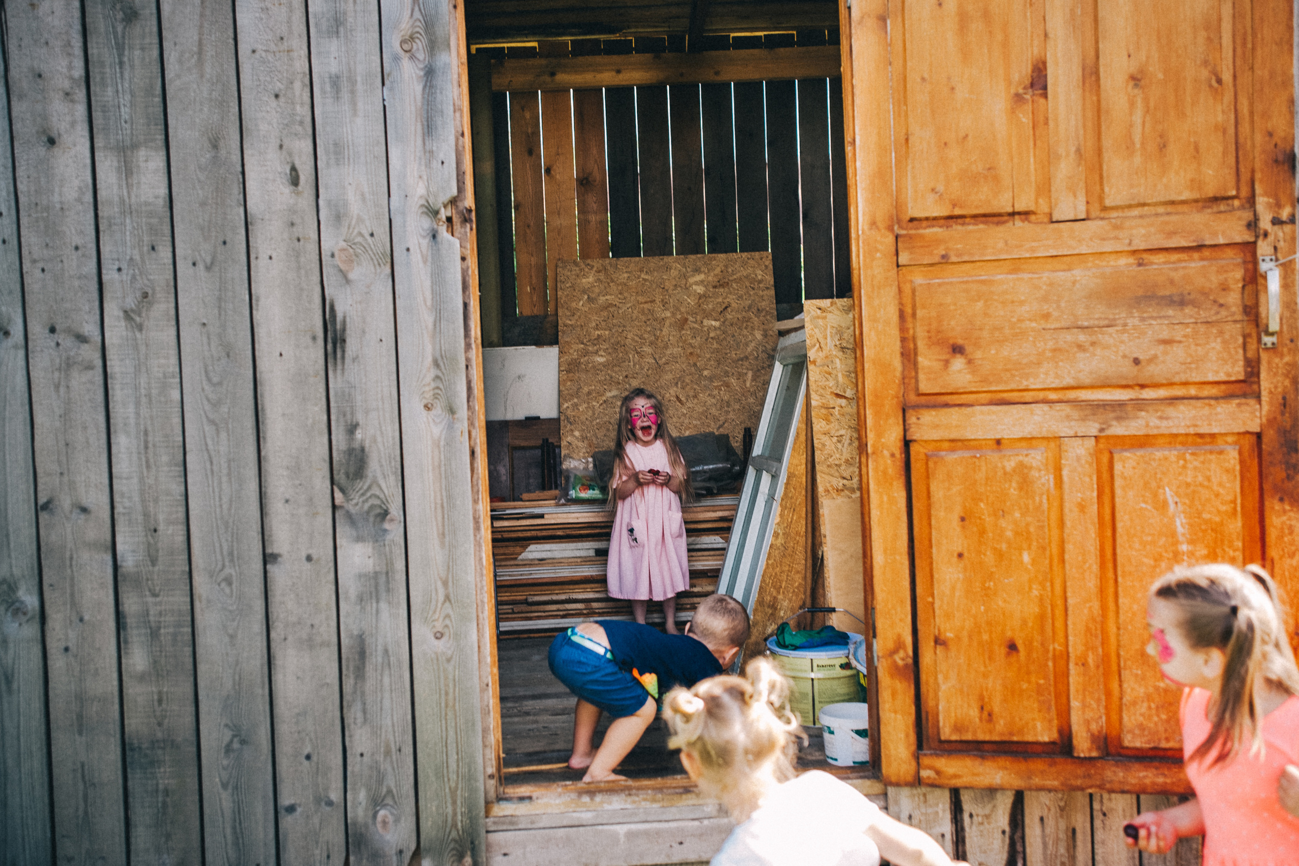 Ульяше 5 лет. Дачный деньрожденский день. Семейный фотограф, фотограф родов, репортажей фотограф в Санкт-Петербу