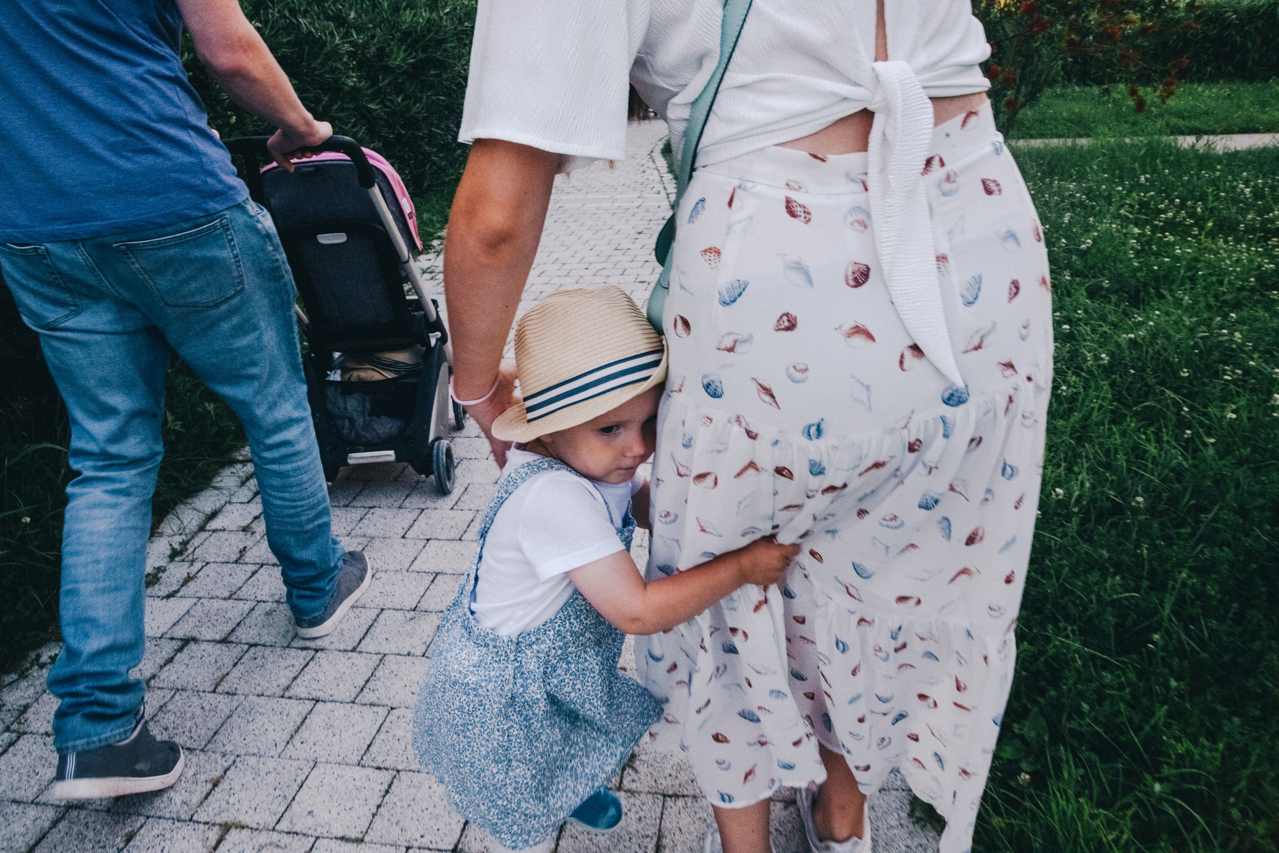 Вася, Маша, Соня. Отпуск в Адлере. Семейный фотограф, фотограф родов, репортажей фотограф в Санкт-Петербу