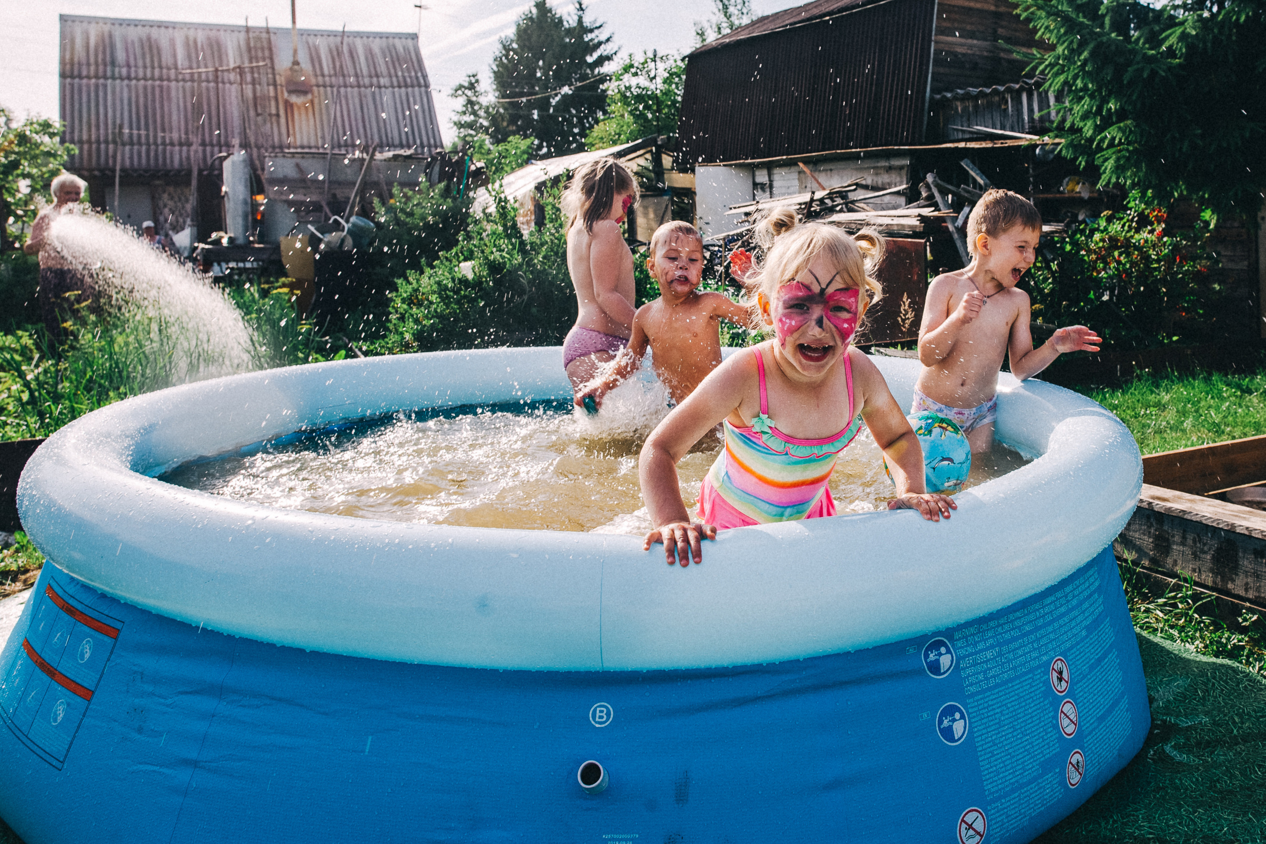 Ульяше 5 лет. Дачный деньрожденский день. Семейный фотограф, фотограф родов, репортажей фотограф в Санкт-Петербу