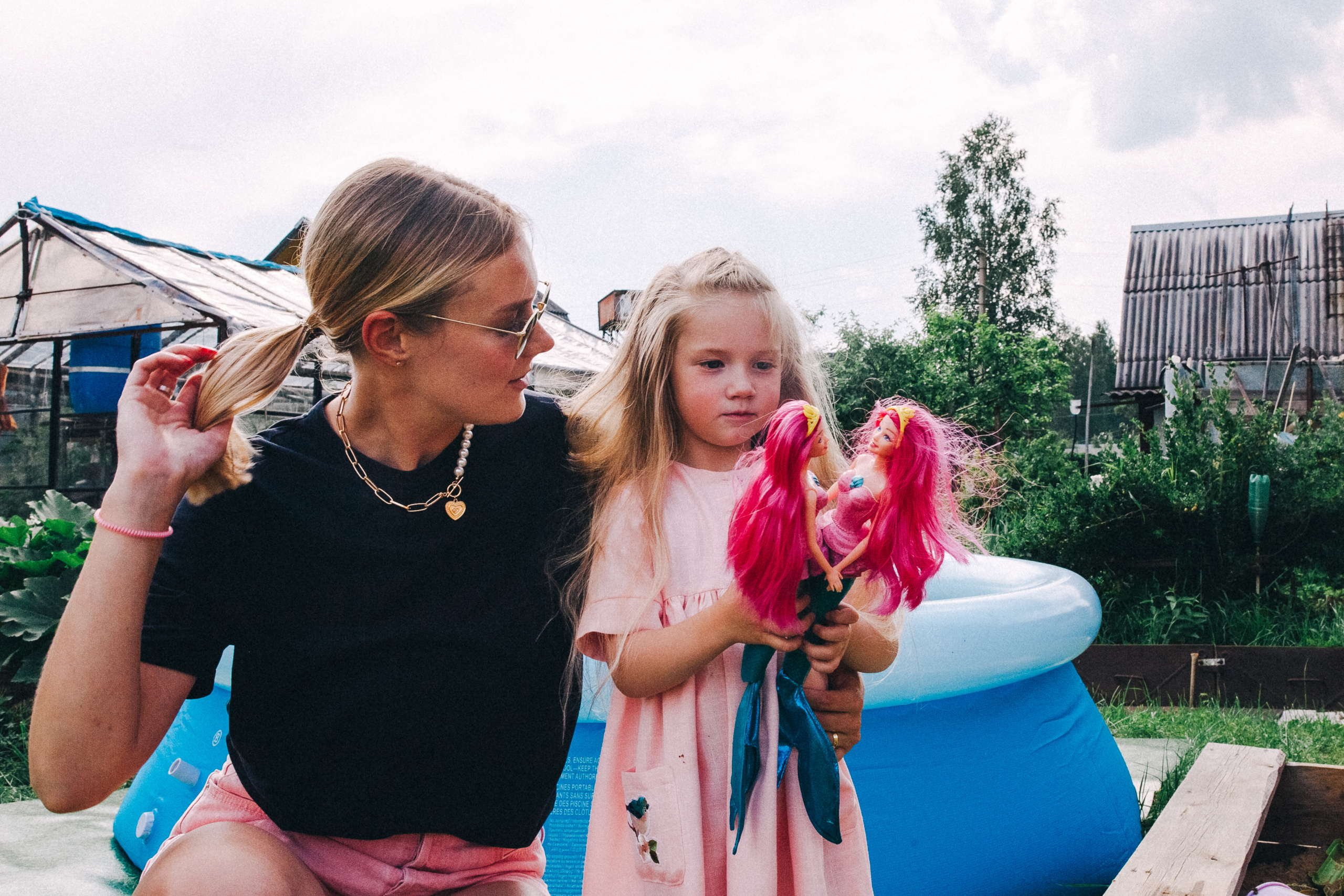 Ульяше 5 лет. Дачный деньрожденский день. Семейный фотограф, фотограф родов, репортажей фотограф в Санкт-Петербу
