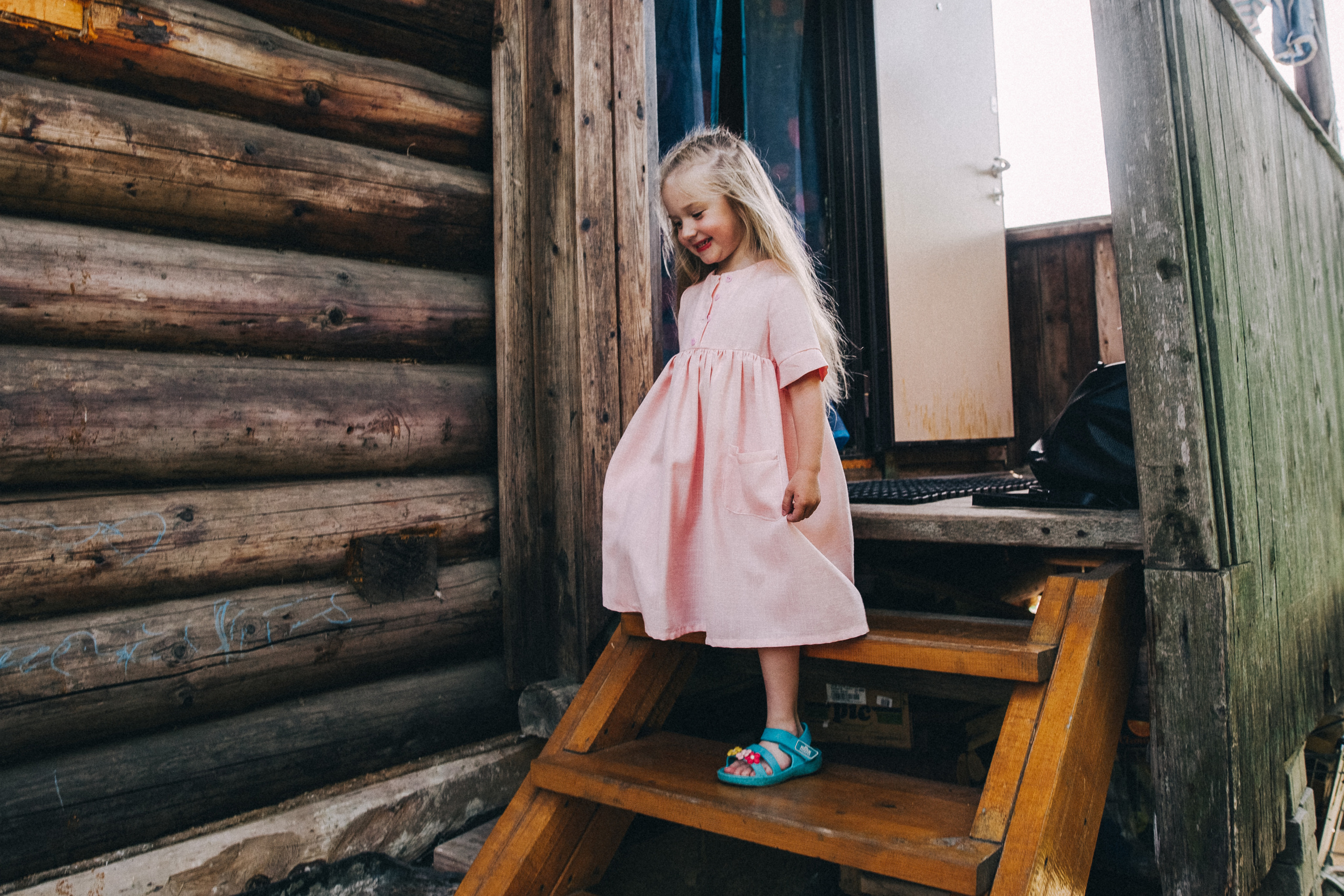 Ульяше 5 лет. Дачный деньрожденский день. Семейный фотограф, фотограф родов, репортажей фотограф в Санкт-Петербу