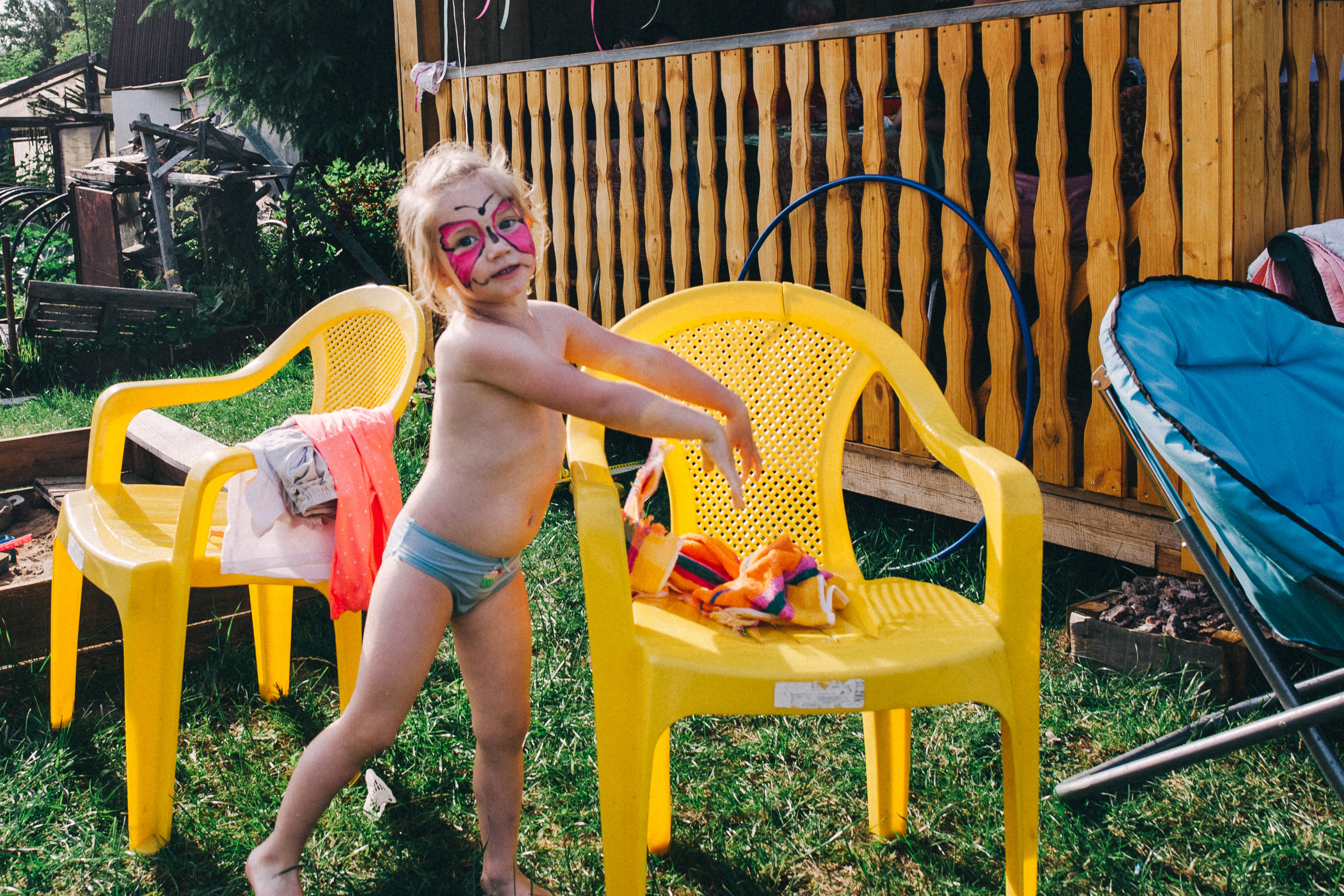 Ульяше 5 лет. Дачный деньрожденский день. Семейный фотограф, фотограф родов, репортажей фотограф в Санкт-Петербу