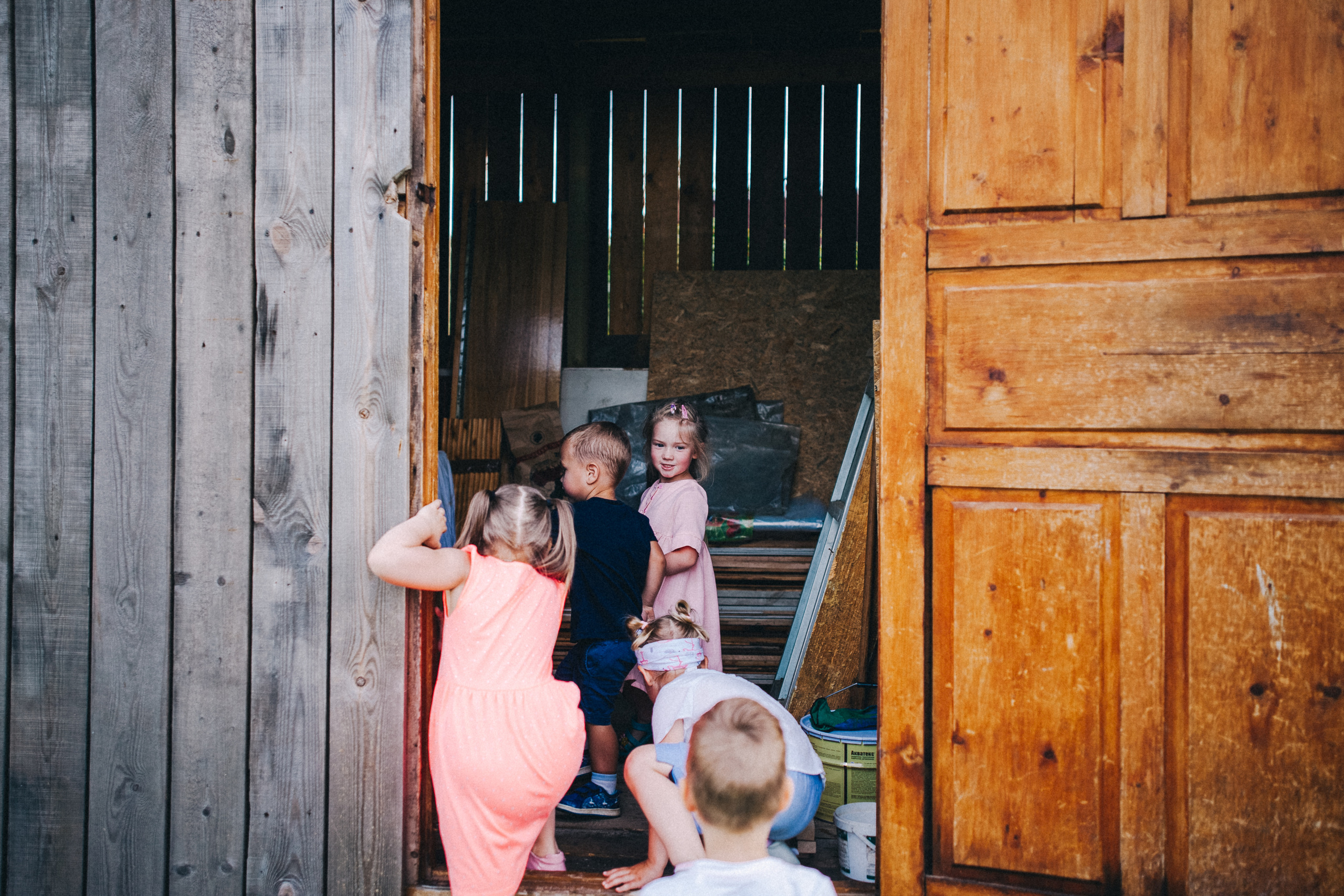 Ульяше 5 лет. Дачный деньрожденский день. Семейный фотограф, фотограф родов, репортажей фотограф в Санкт-Петербу