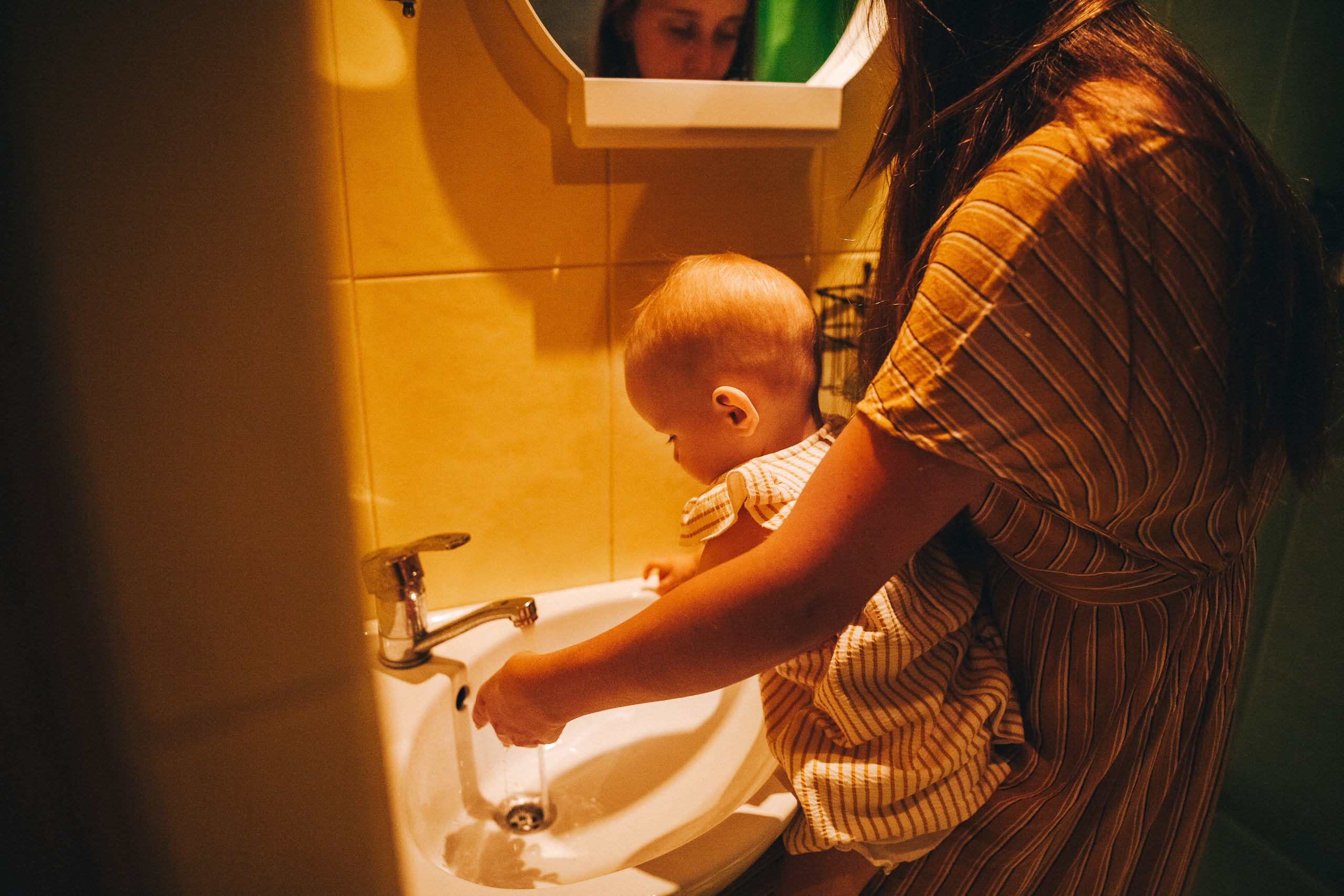 Маша и Соня. Отпуск в Крыму. Семейный фотограф, фотограф родов, репортажей фотограф в Санкт-Петербу