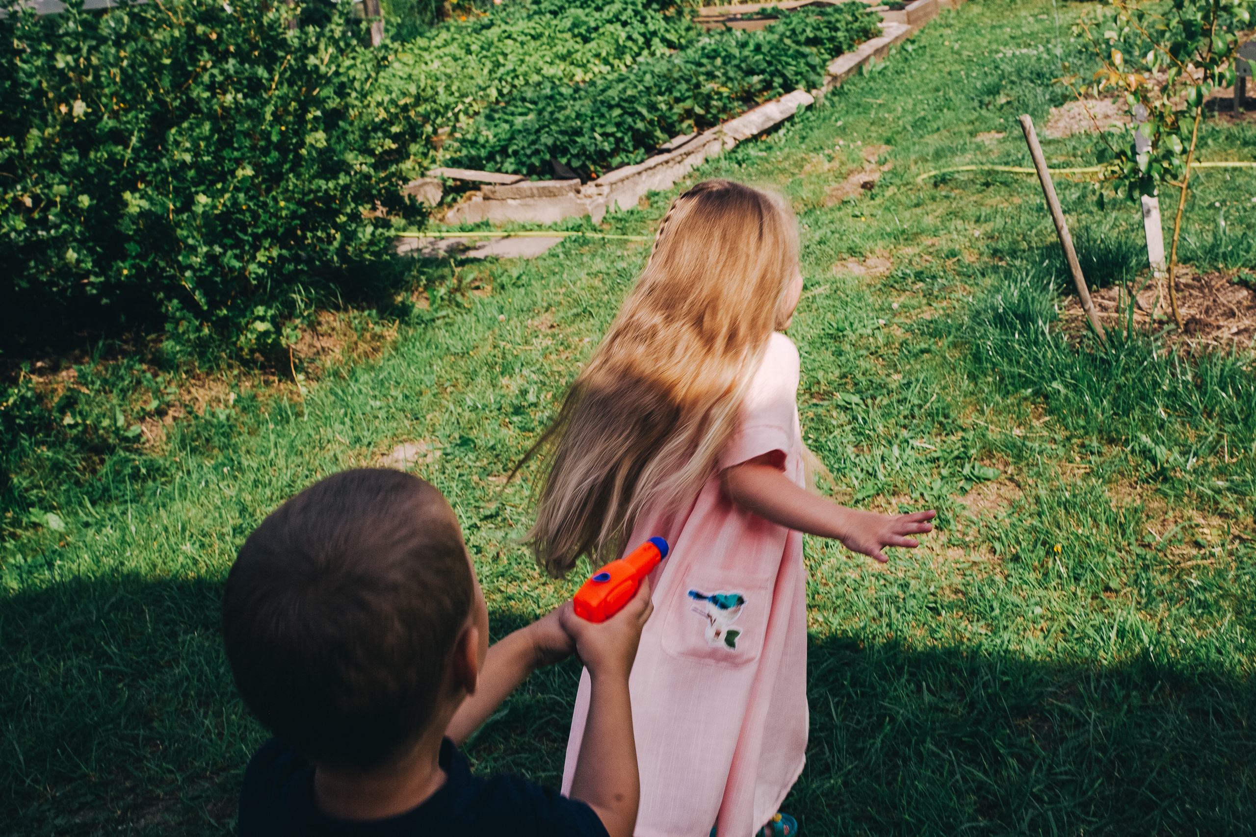 Ульяше 5 лет. Дачный деньрожденский день. Семейный фотограф, фотограф родов, репортажей фотограф в Санкт-Петербу
